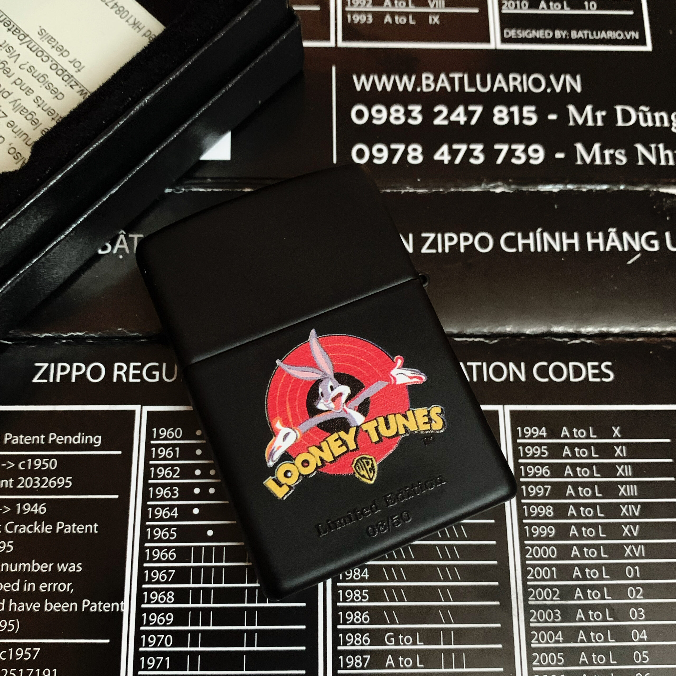 ZIPPO 218 IN MÀU LOONEY TUNES - ZIPPO 218.LOONEYTUNES