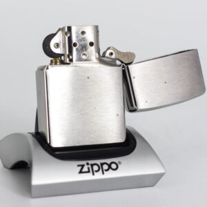 Zippo 2008 - Zippo Made in the USA Eagle and Globe Emblem 5