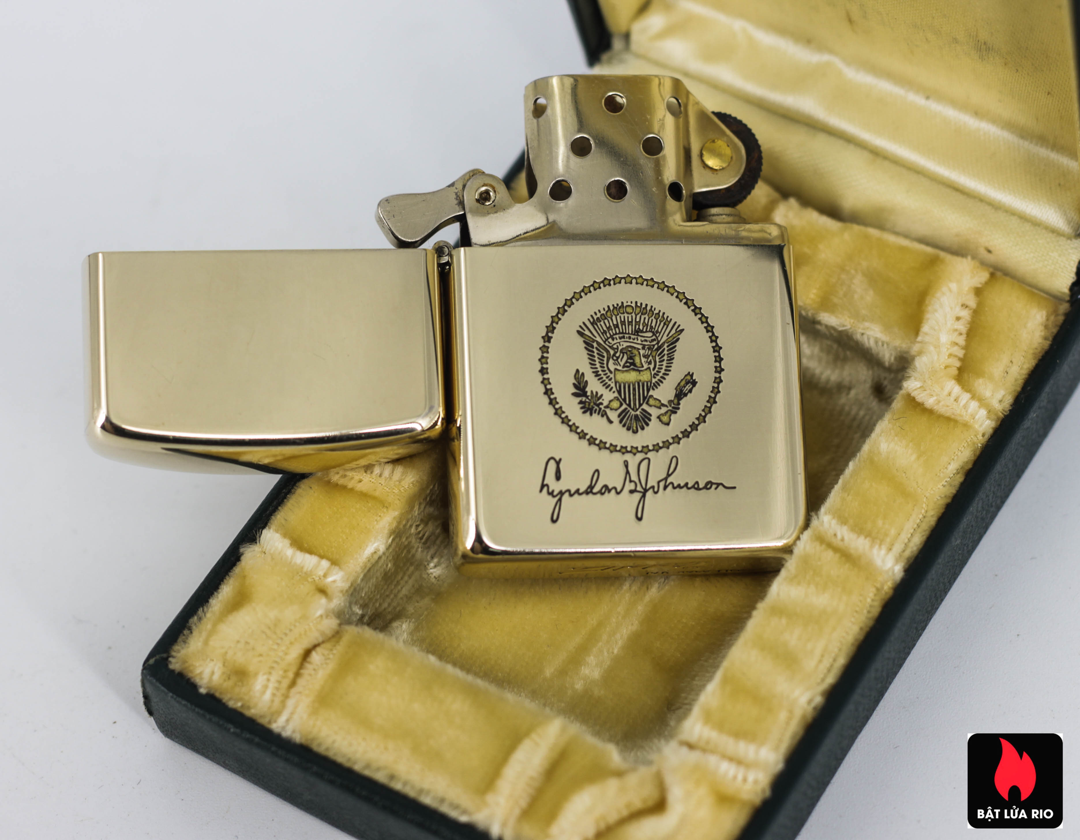 Zippo Xưa 1960s - Lyndon B. JohnSon - 10k Gold Filled 16