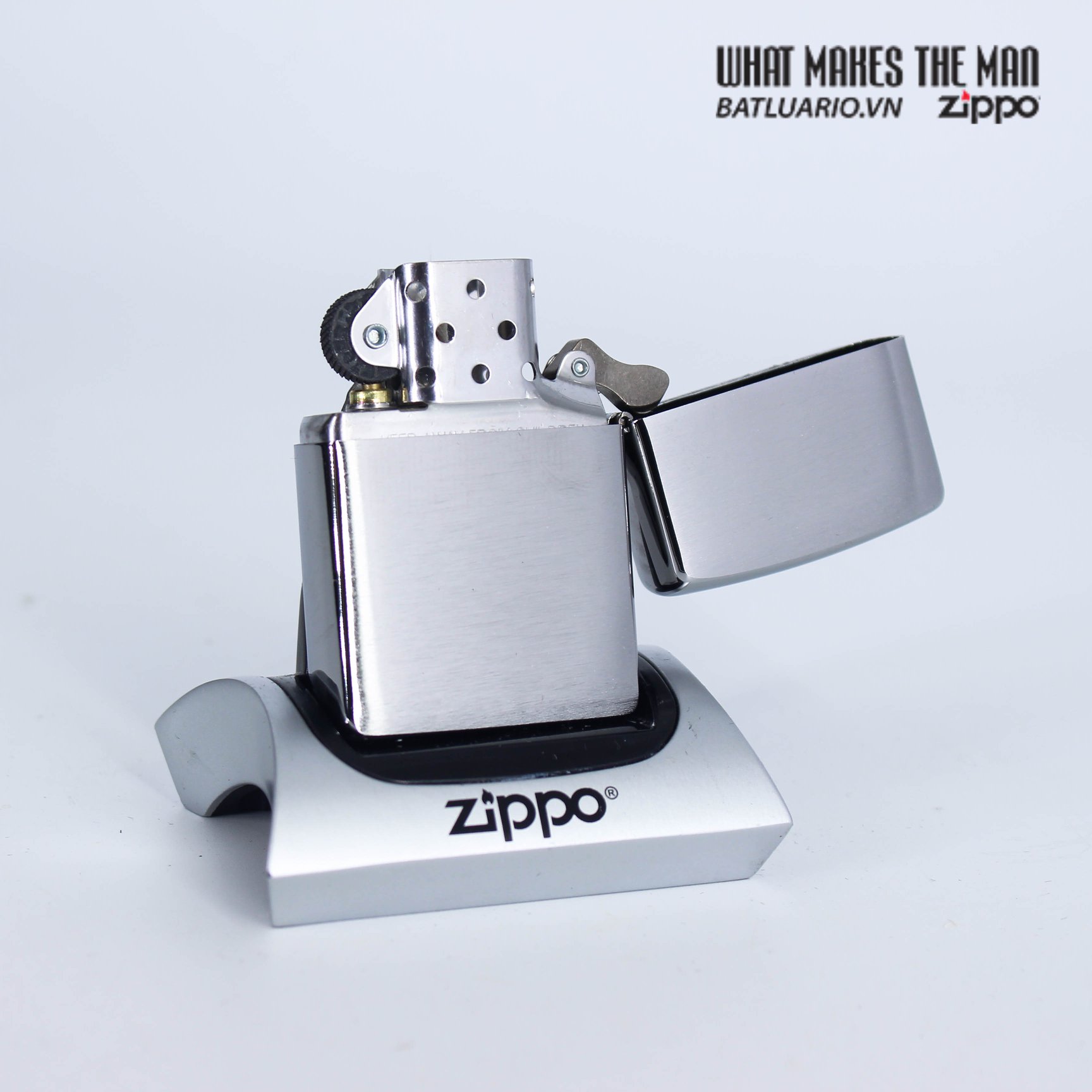 Zippo 29818 - Zippo Skull with Brain Surprise Emblem 3