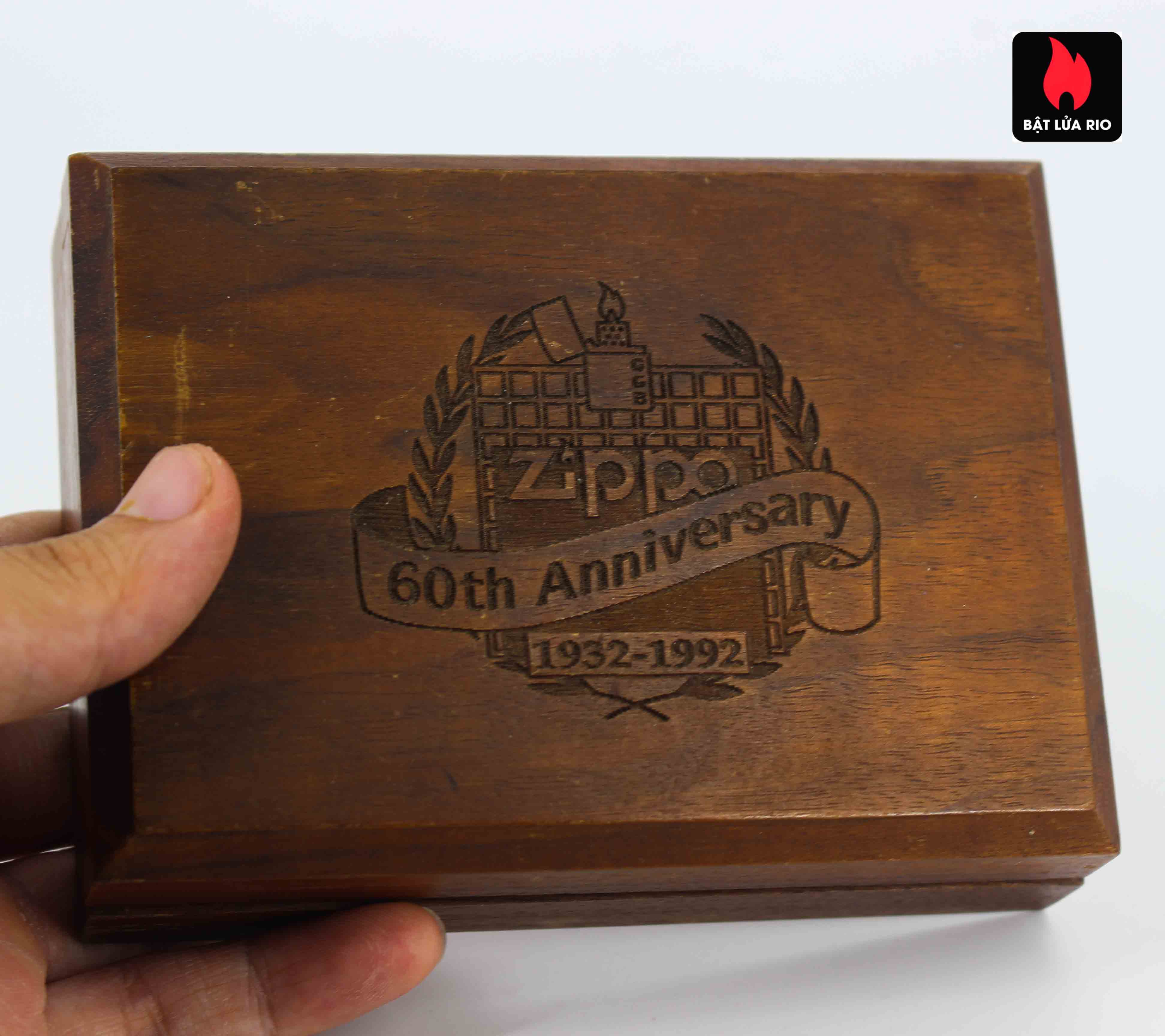 Bật Lửa Zippo 1932 - 1992 - 60th Anniversary - Kỉ Niệm 60 Năm Thành Lập  Hãng Zippo » ZippoShop