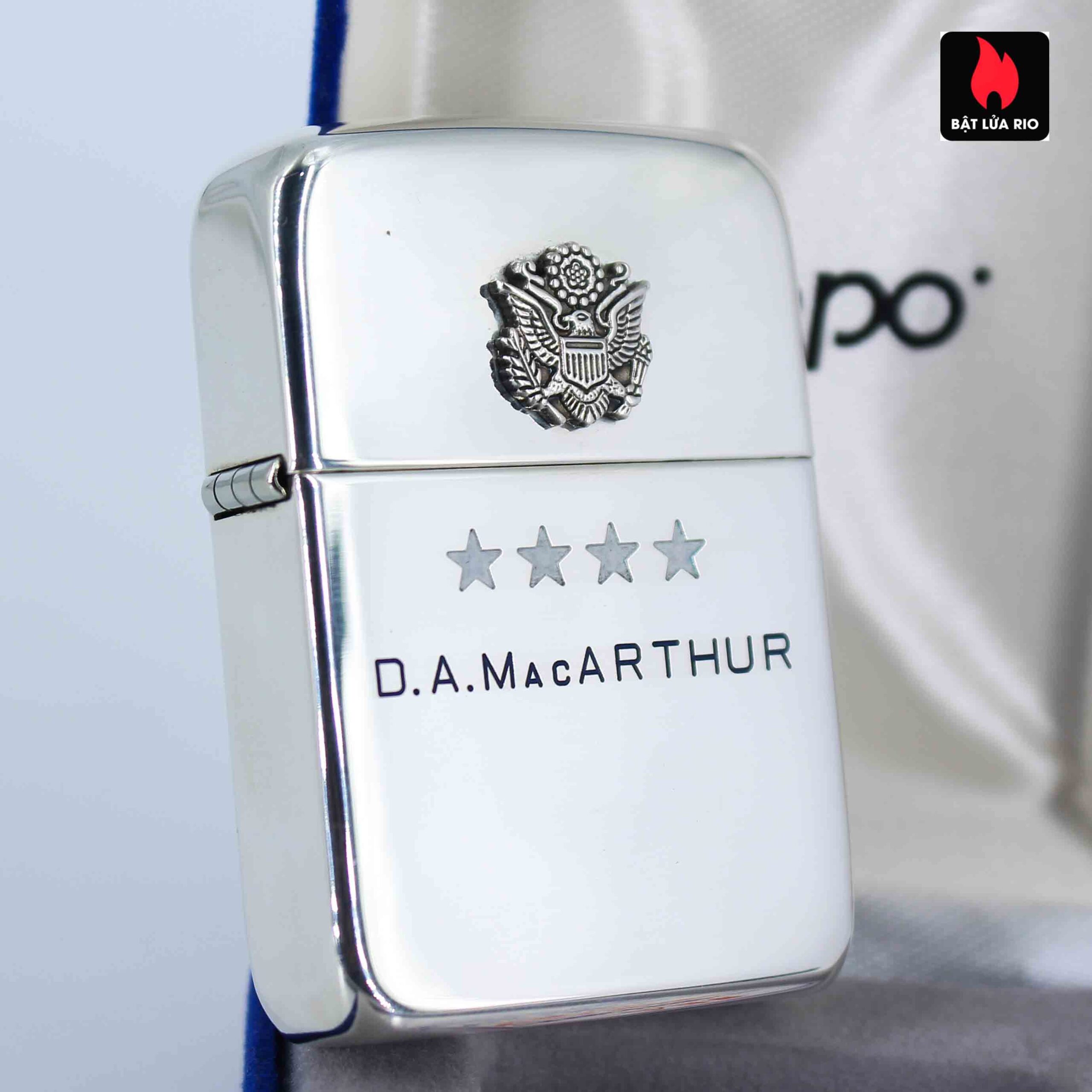 Zippo 2004 - Sterling Silver - D.A MacARTHUR