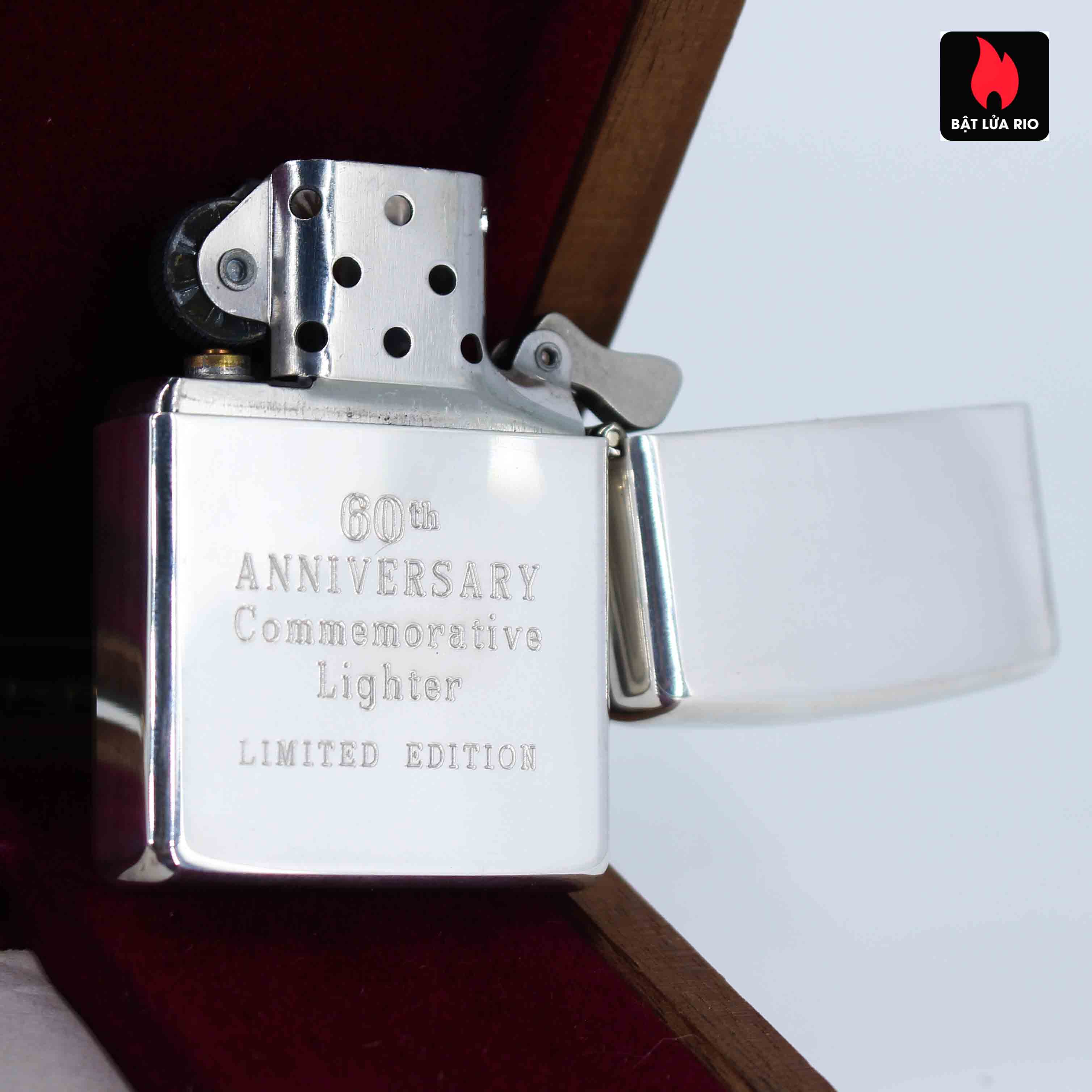 Zippo La Mã 1991 - Sterling Silver - 60th Anniversary Limited Edition 4