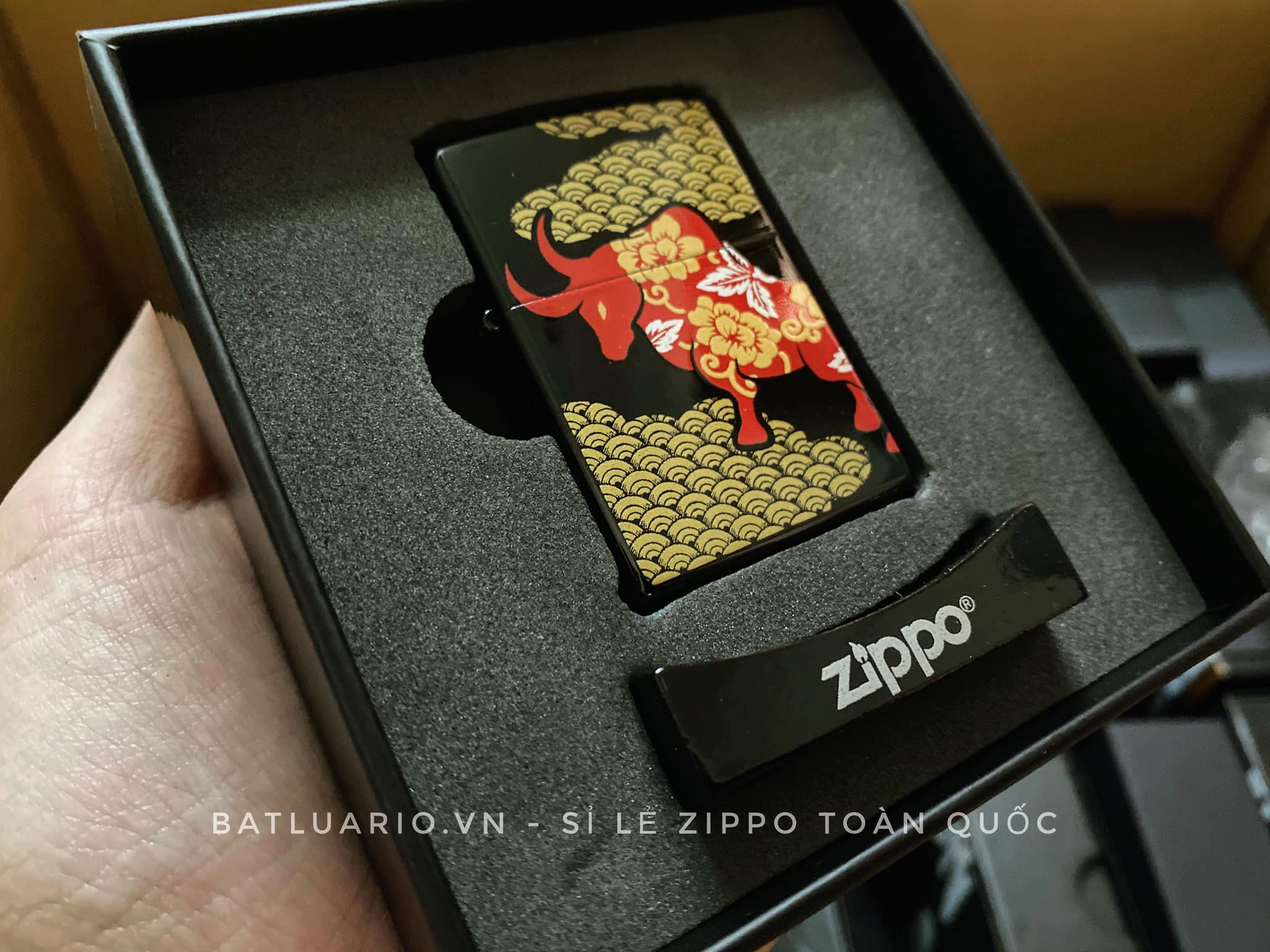 Zippo Year Of The Ox Black Asia Limited Edition - Zippo CZA-2-18B 6