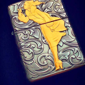 Zippo Armor® Sterling Silver - Zippo Vỏ Dày Bạc Nguyên Khối 1935 Windy Varga Girl - Họa Tiết Dát Vàng 24K Thủ Công 8
