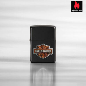 Zippo 49196 - Zippo Harley-Davidson® Texture Print Classic Logo Black Matte 1