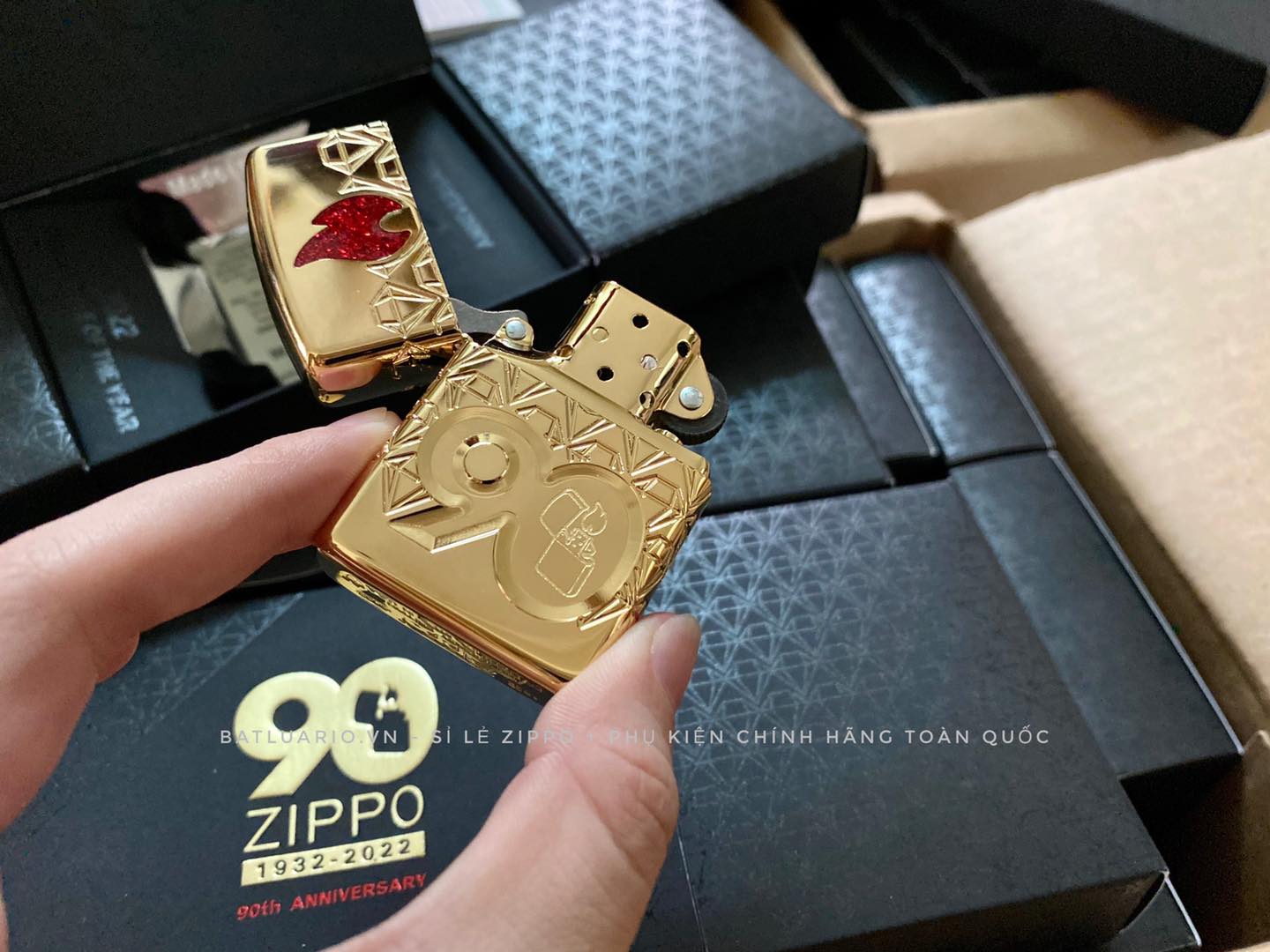 Zippo 49866 – Zippo 90th Anniversary Limited Edition - Zippo 2022  Collectible Of The Year Asia - Gold Plated - Zippo Coty 2022 Asia