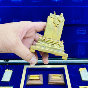 SIÊU PHẨM - Zippo 1982-1983 - SET Vasilia - Sculptures on FIRE - Điêu Khắc Trên Ngọn Lửa 9
