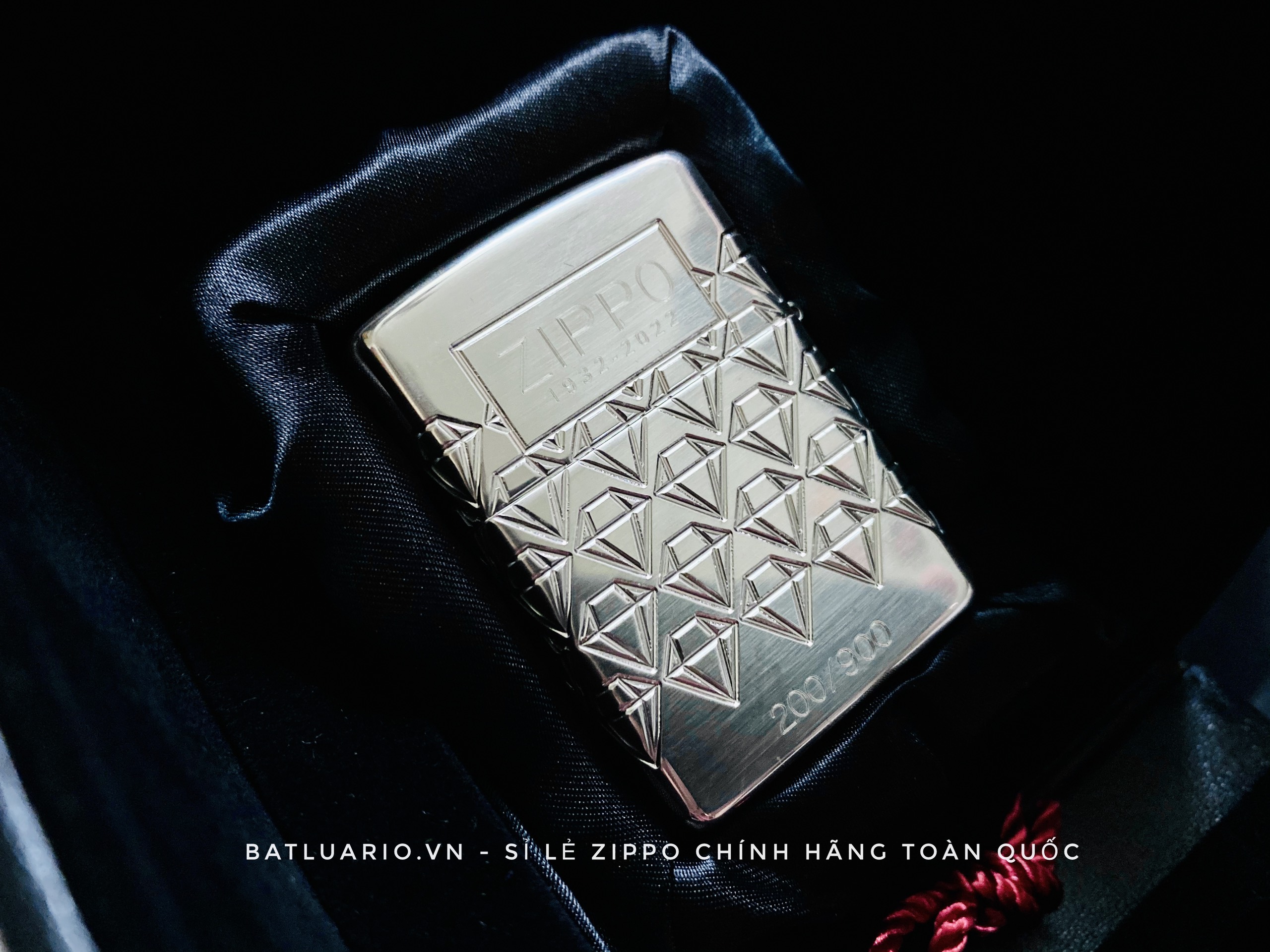 Zippo Limited Edition 90th Anniversary Sterling Silver - Zippo 48461 45