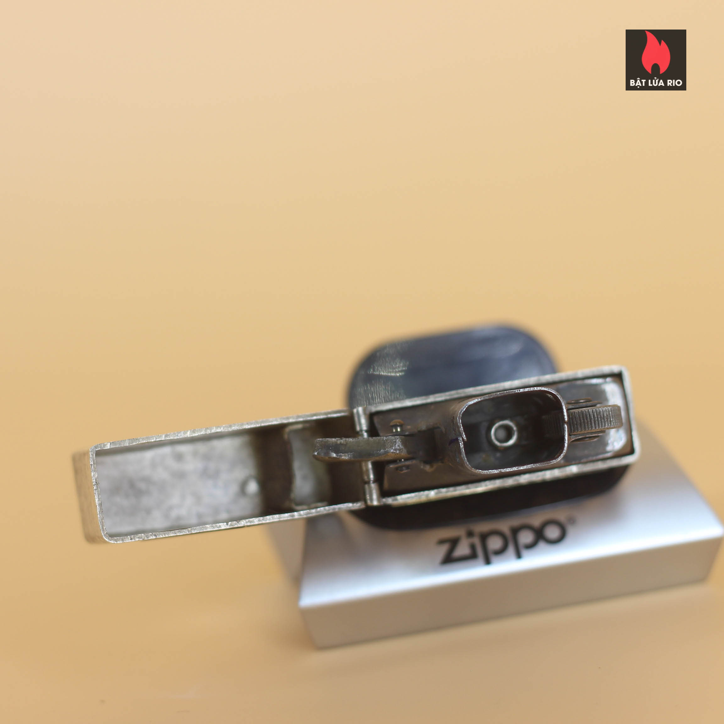 Zippo 1940s - Bạc Khối Guatemala - Sterling Silver 900 - Emblem Vàng Khối 26