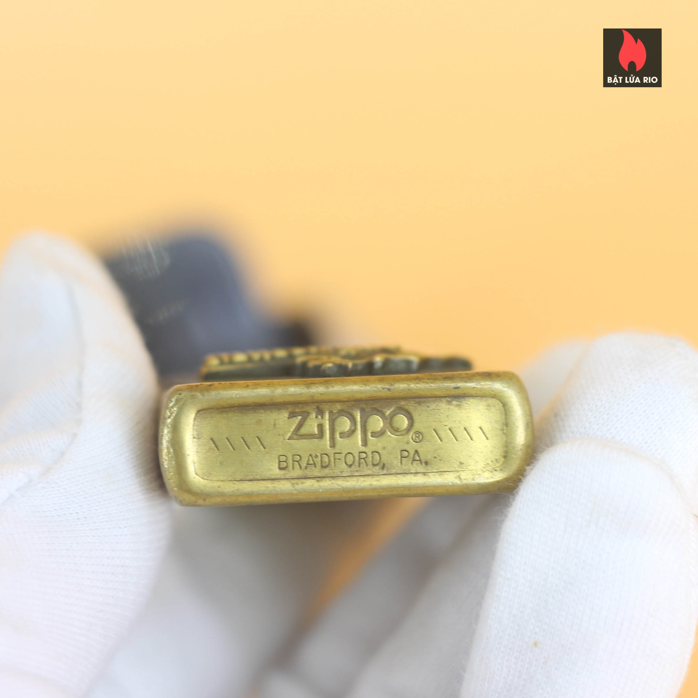 Zippo 1982 - Zippo Marlboro Running HorseMan 1982 - Solid Brass 22