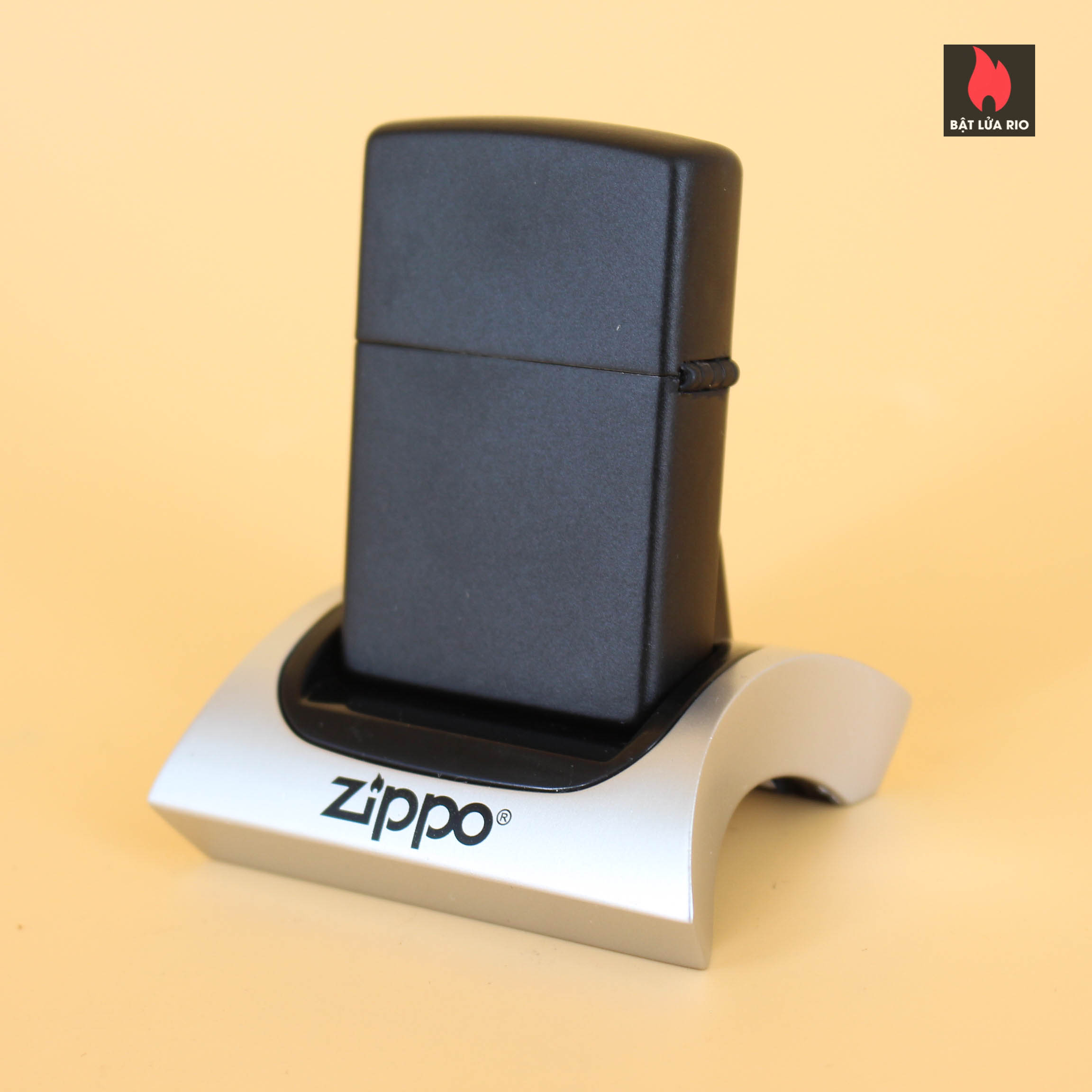 Zippo La Mã 1997 – Black Matte – Marlboro Compass 2