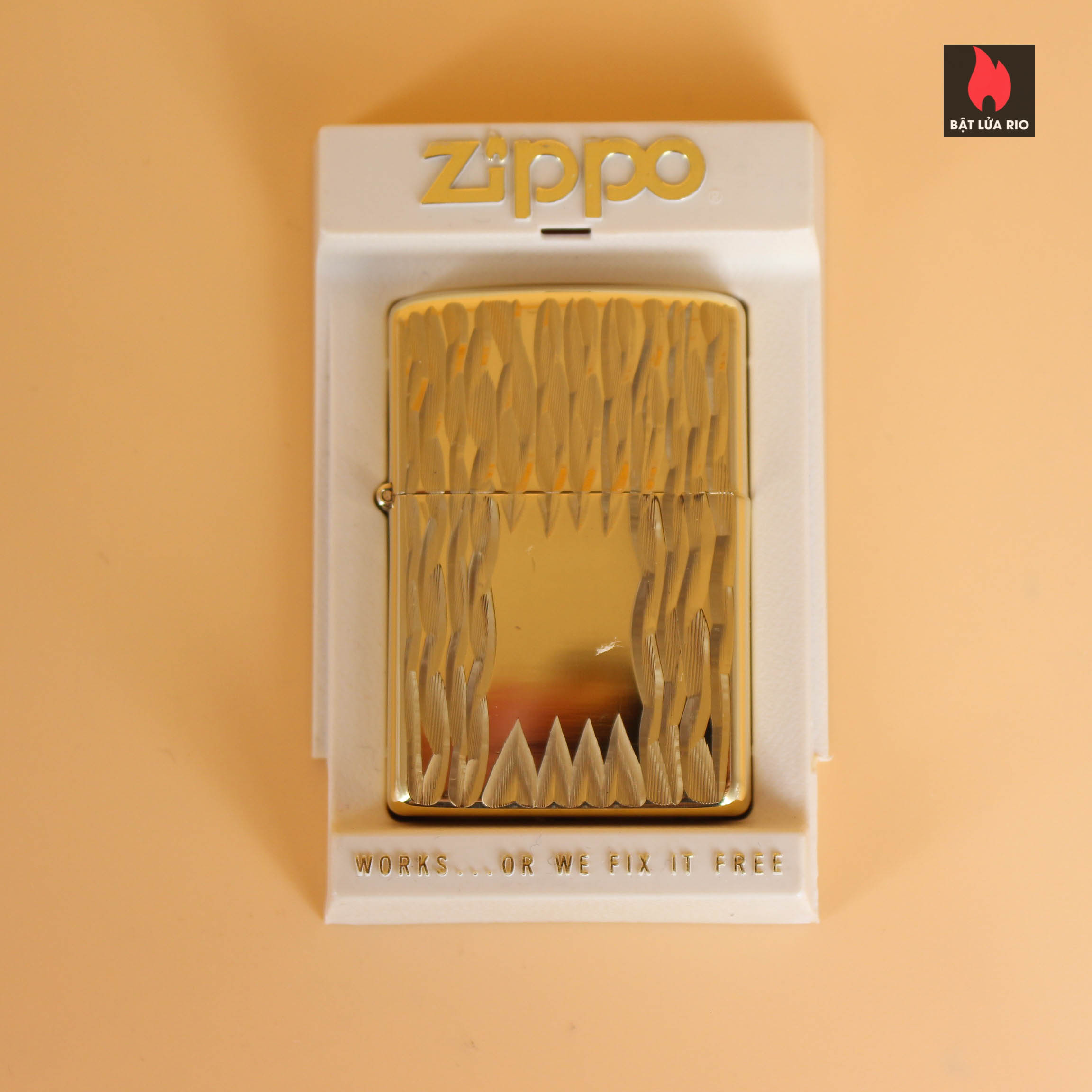 Zippo Xưa 1980 - Golden Elegance - Vertical Bark 11