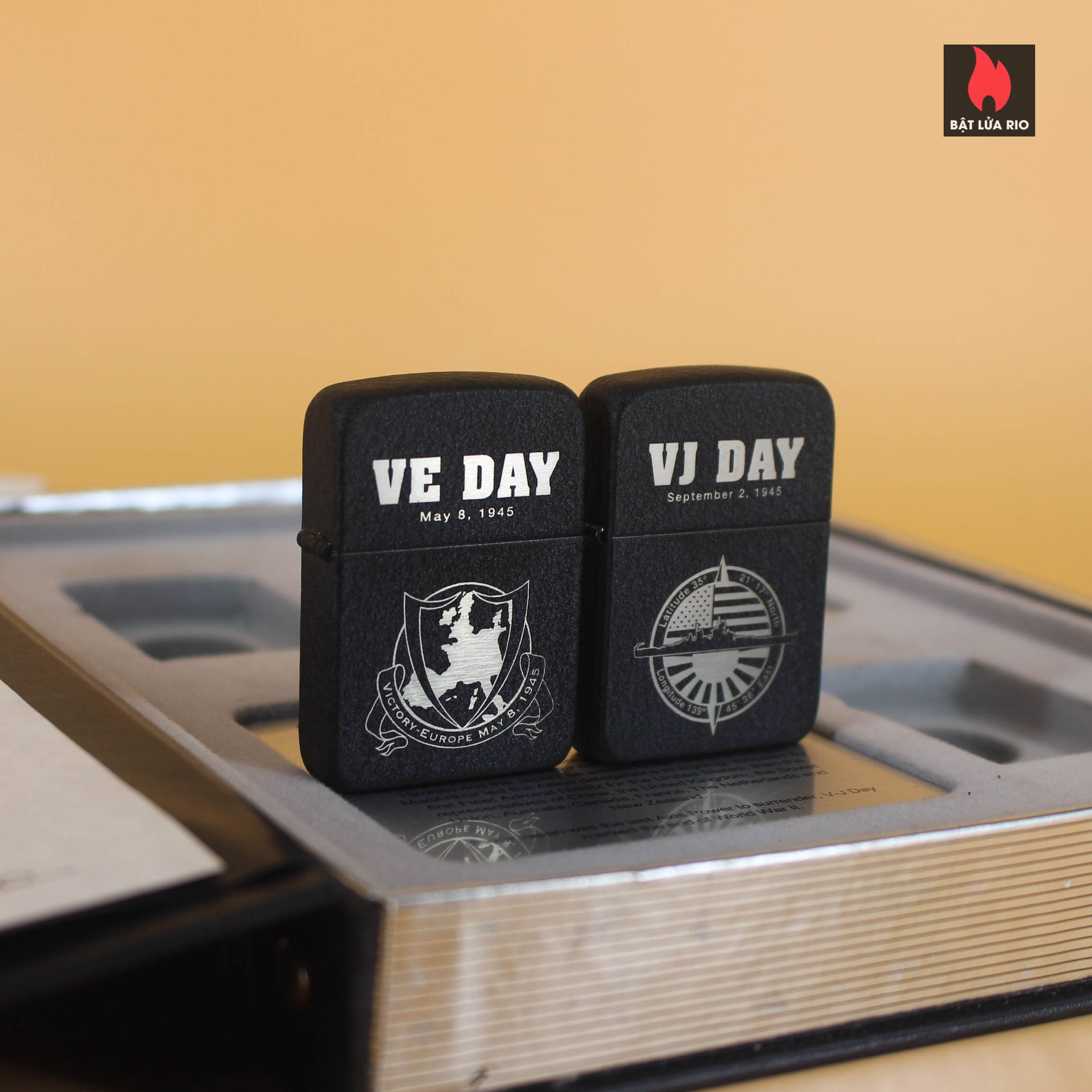Set Zippo 2005 – Victory in Europe & Japan – WWII VE DAY & VJ DAY – 60th Anniversary 22