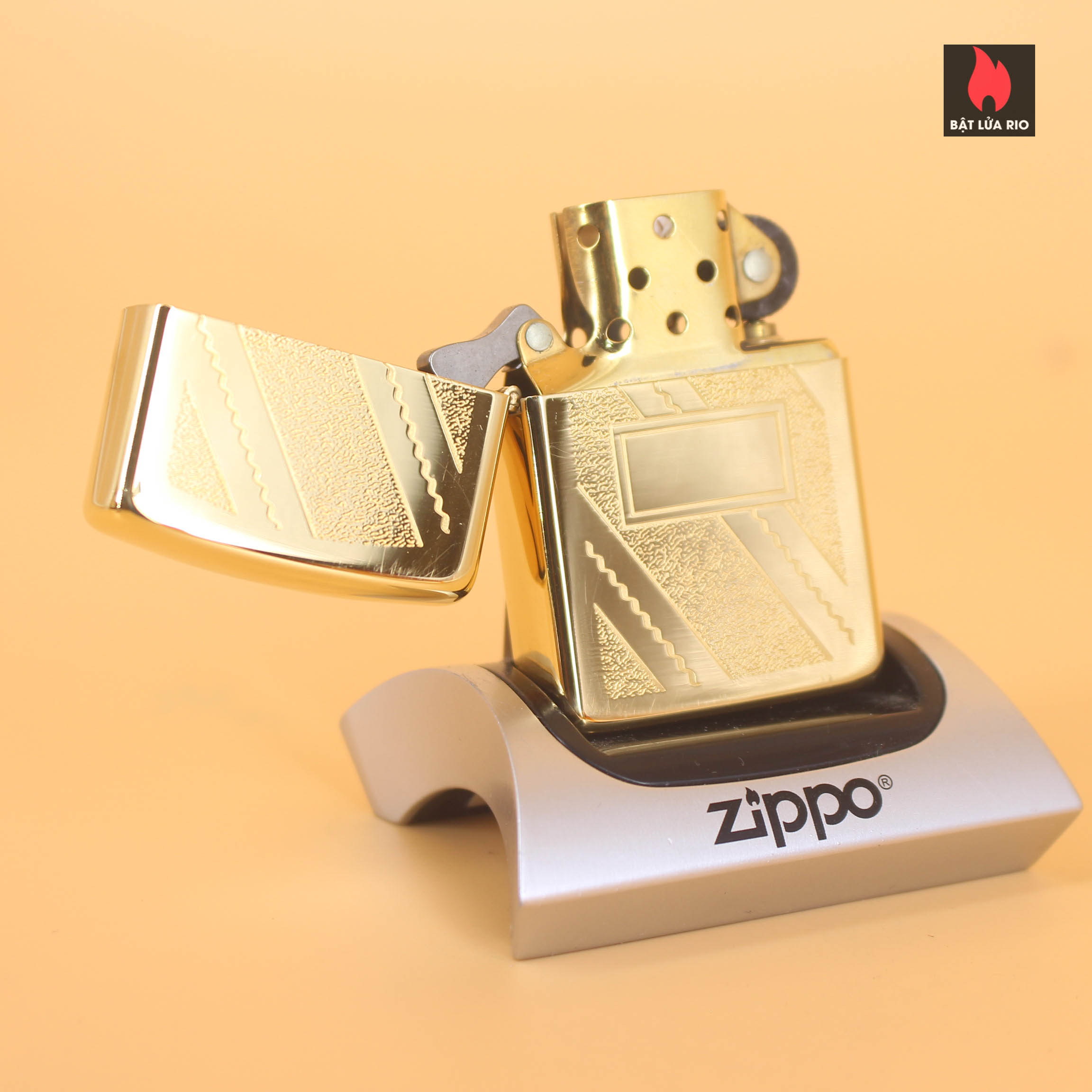 Zippo 1988 – Gold Plate Golden Elegance 1