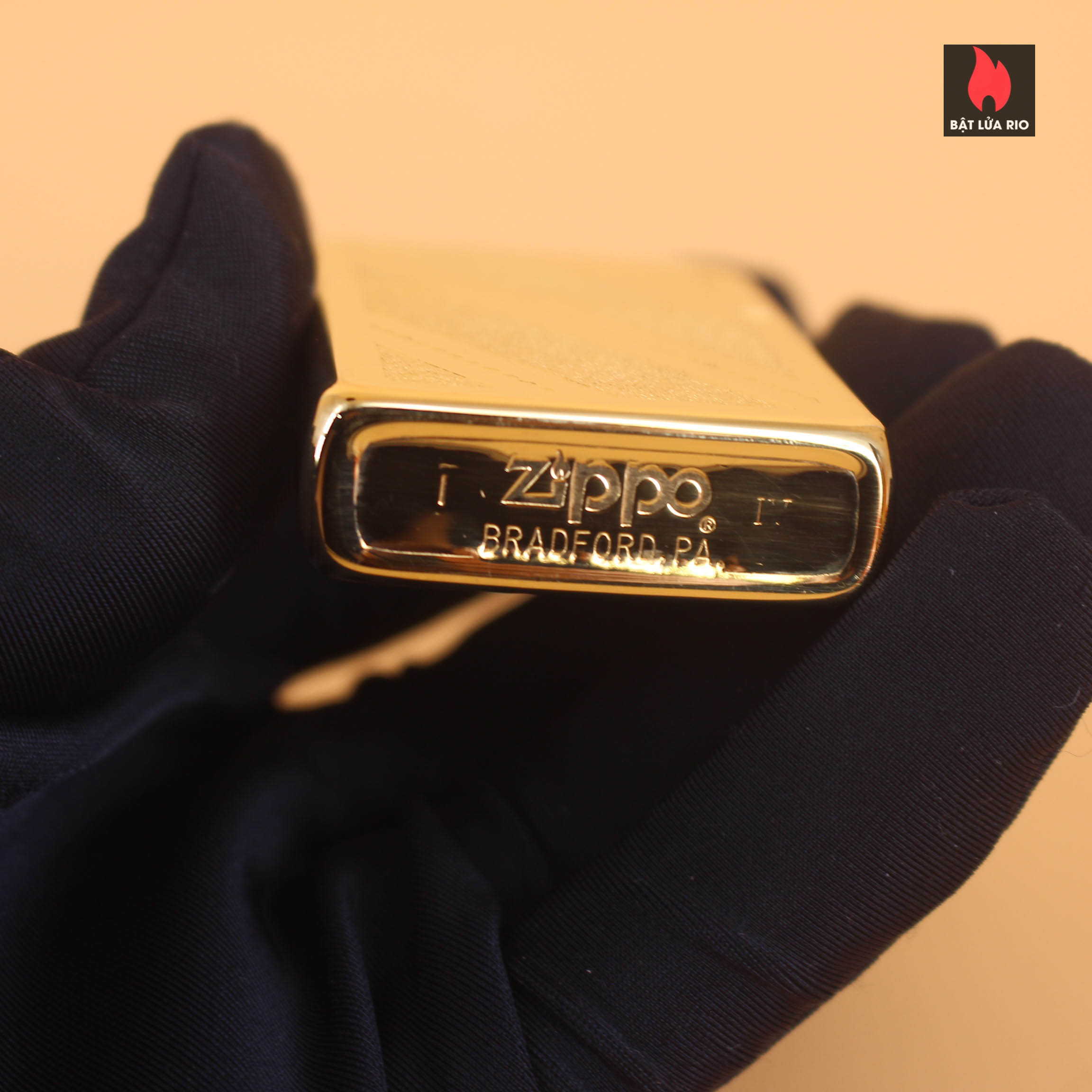 Zippo 1988 – Gold Plate Golden Elegance 4