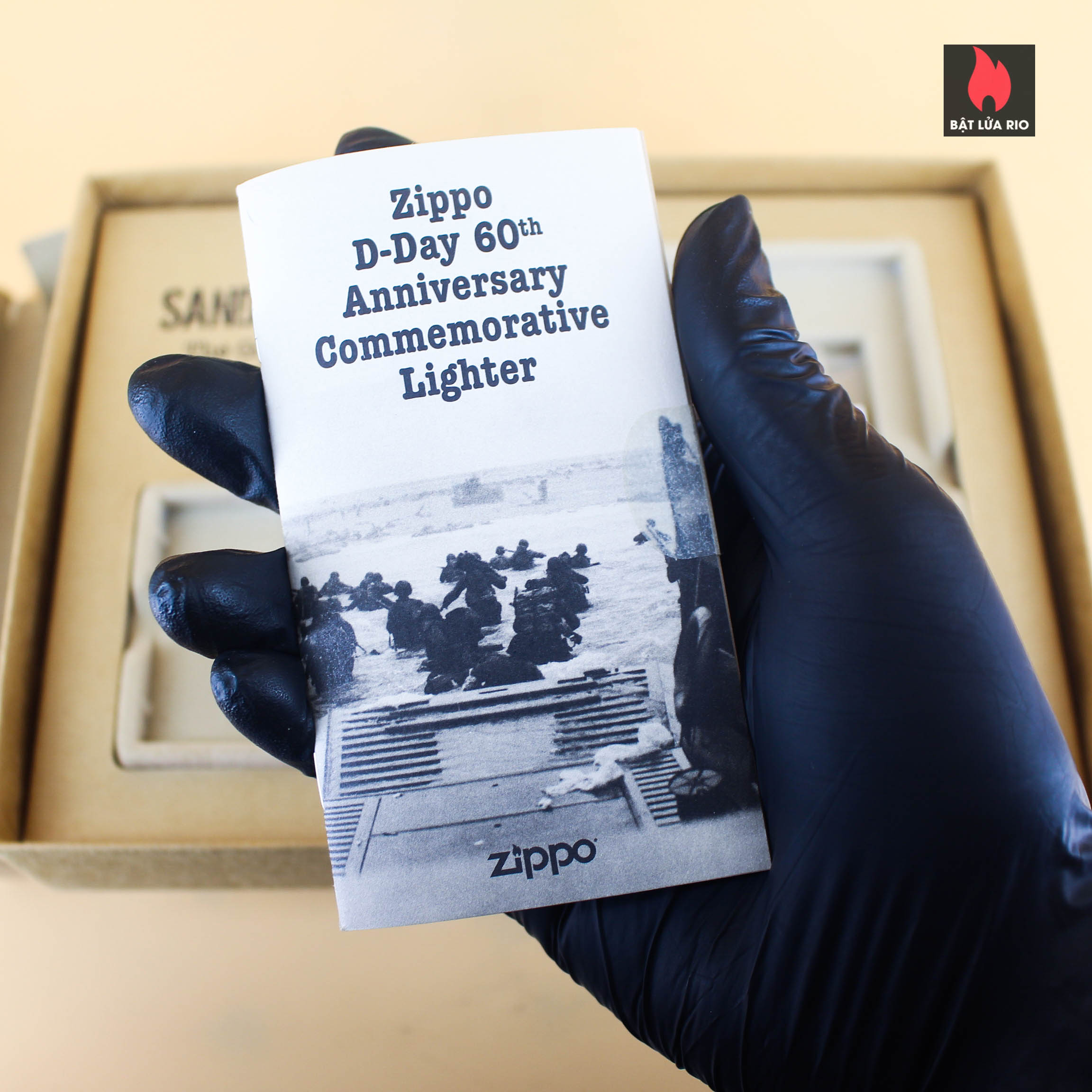 Set Zippo 2004 – Sands Of Normandy – D-Day 60th Anniversary Commemorative Lighter – Limited 7071/10.000 12