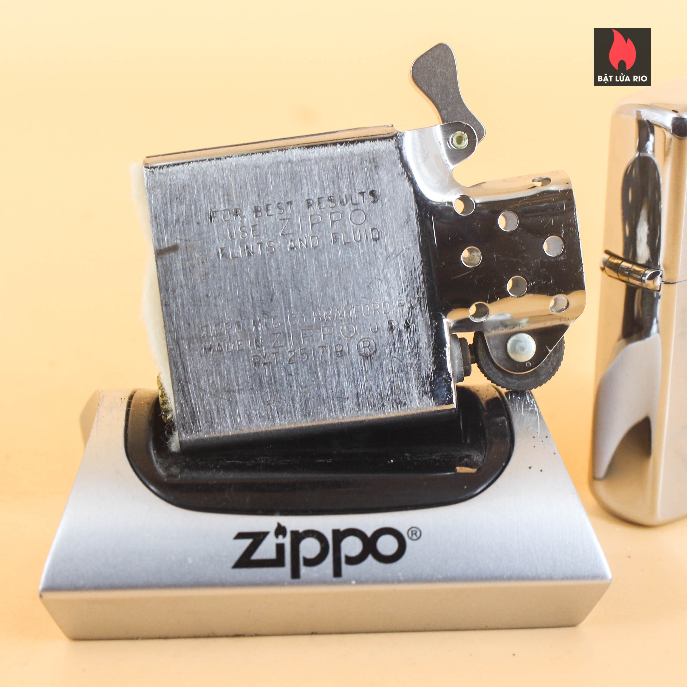 Zippo Xưa 1965 – Trơn 2 Mặt – Brushed Chrome – Plain 11