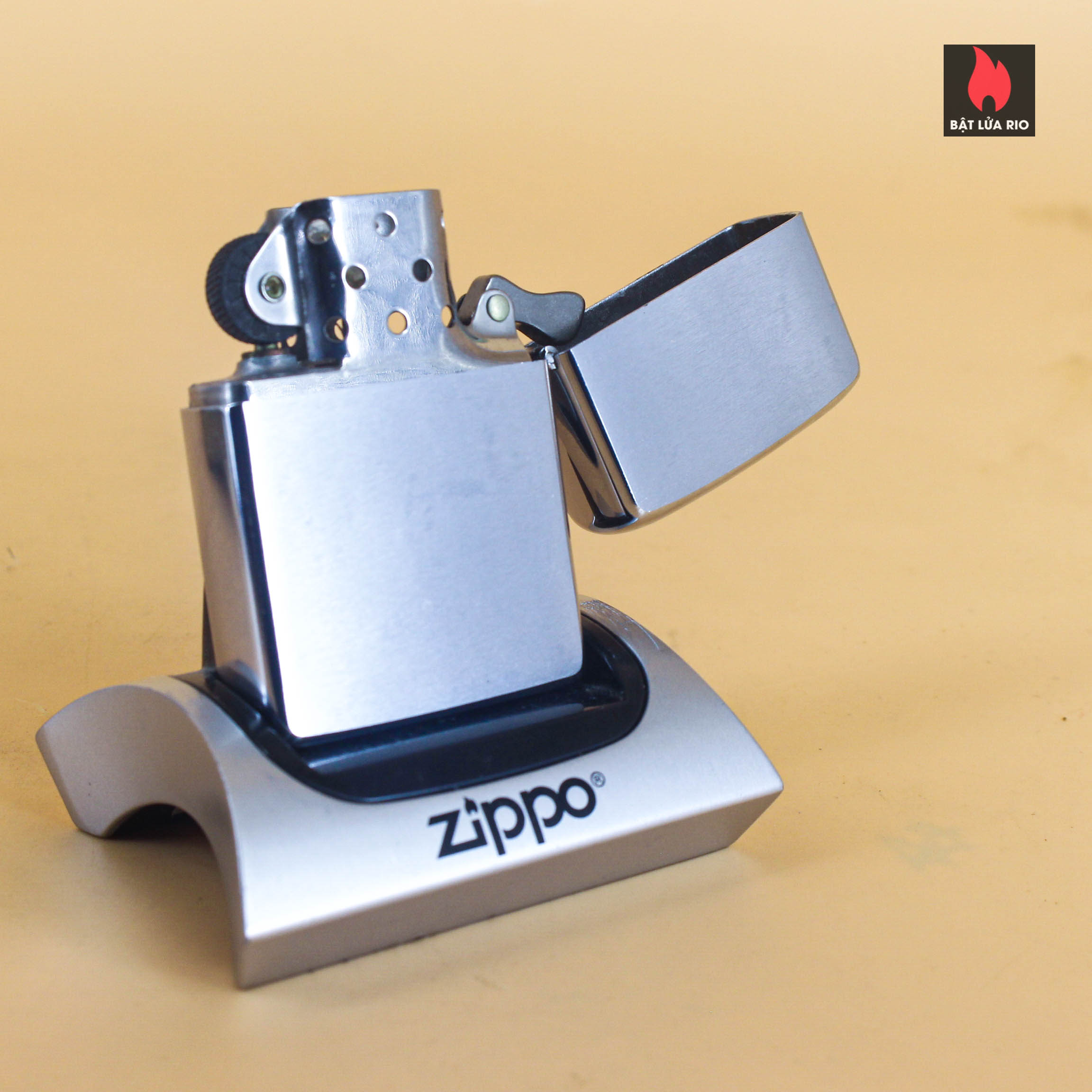 Zippo Xưa 1972 – 40th Anniversary – Kỷ Niệm 40 Năm Thành Lập Hãng Zippo 8