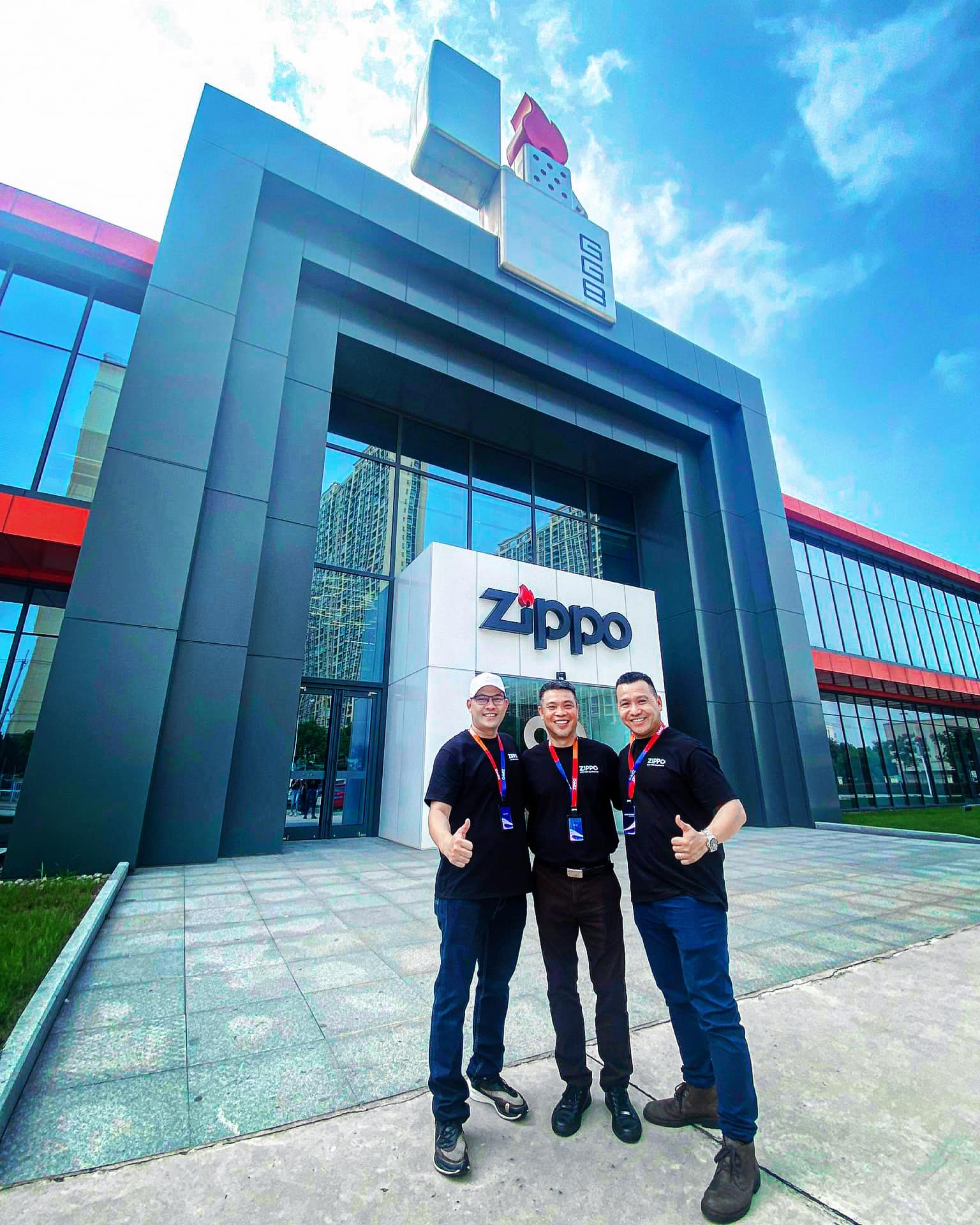 2023 Zippo Asia Sales Meeting - Hội Nghị Khách Hàng Zippo Châu Á 2023 - Tham quan nhà máy trang trí và Trung tâm Sáng tạo Zippo tại Thượng Hải 5