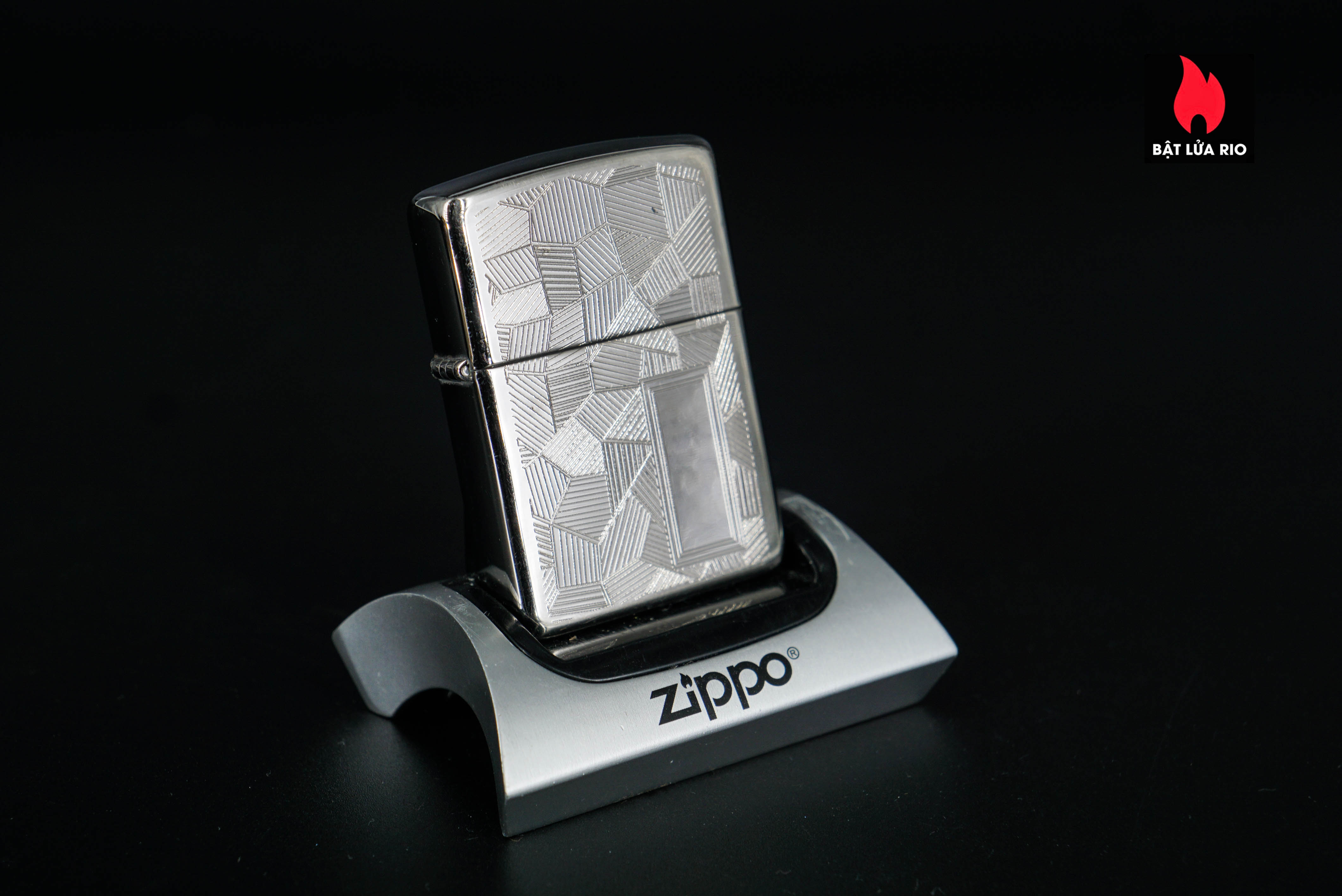 Zippo La Mã 1996 – Silver Plate – Shimmer 1