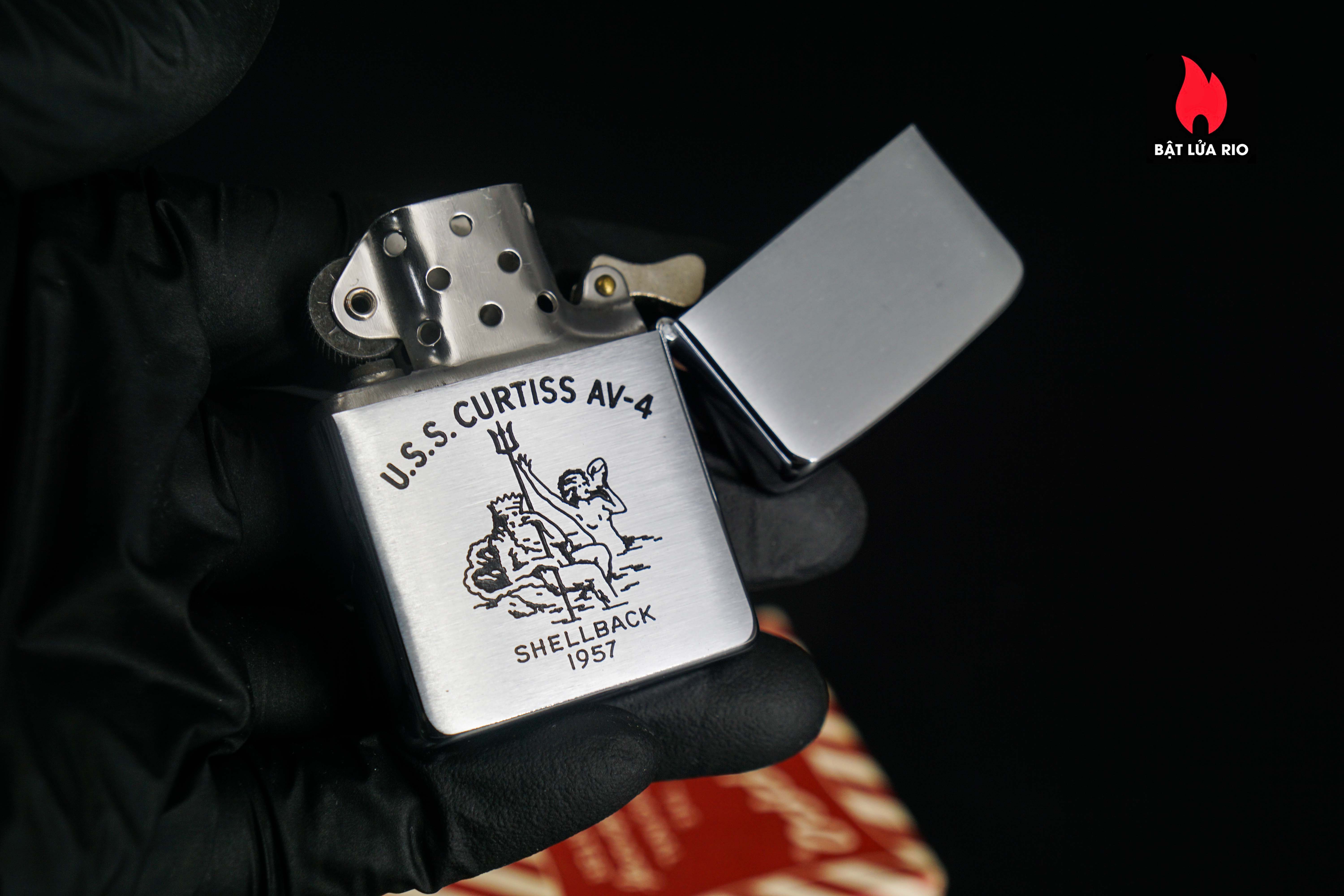 Zippo Xưa 1956 – USS Curtiss AV-4 – Deepfreeze II 31