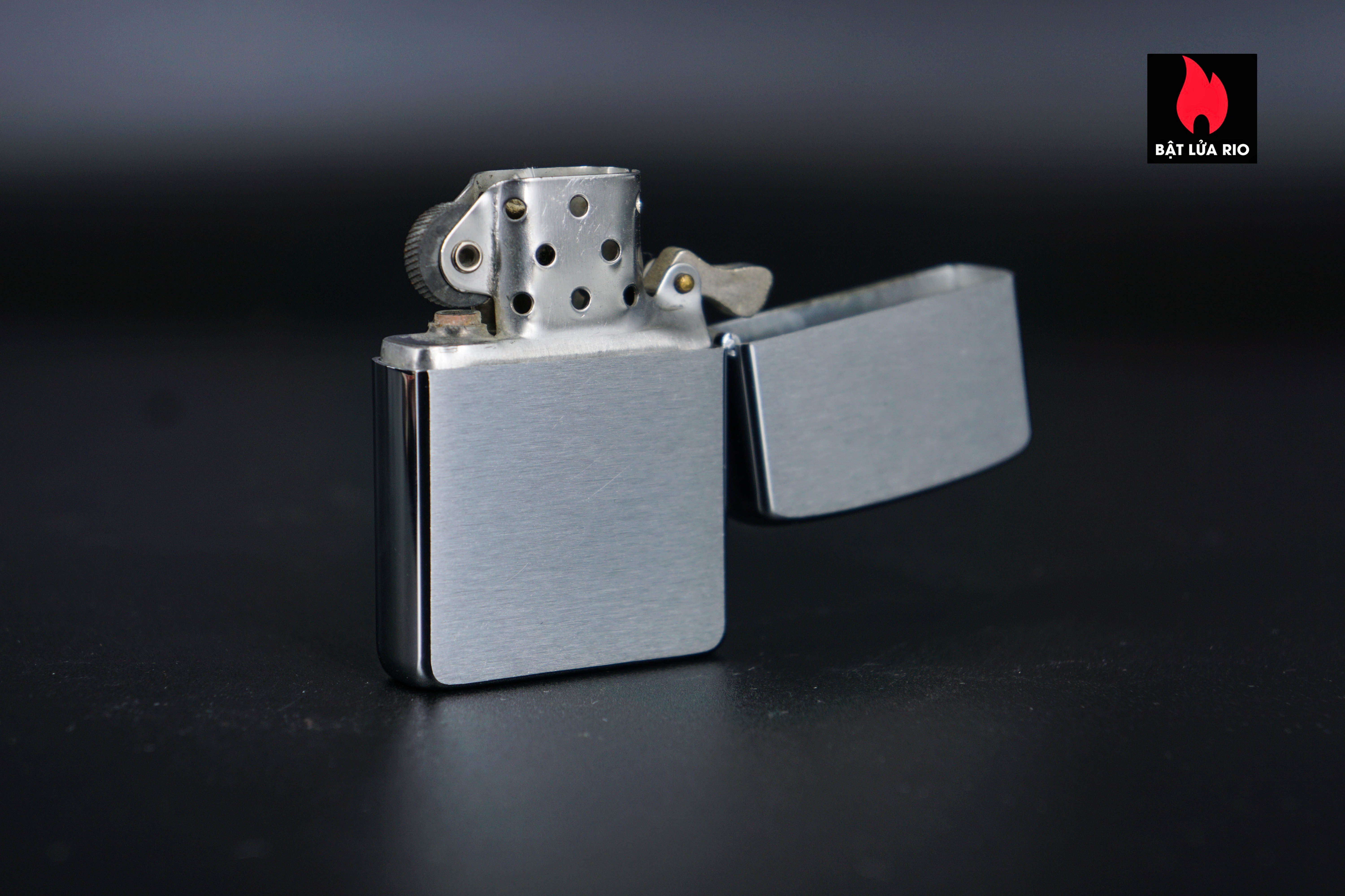 Zippo Xưa 1958 – The Mark Of Quality 15