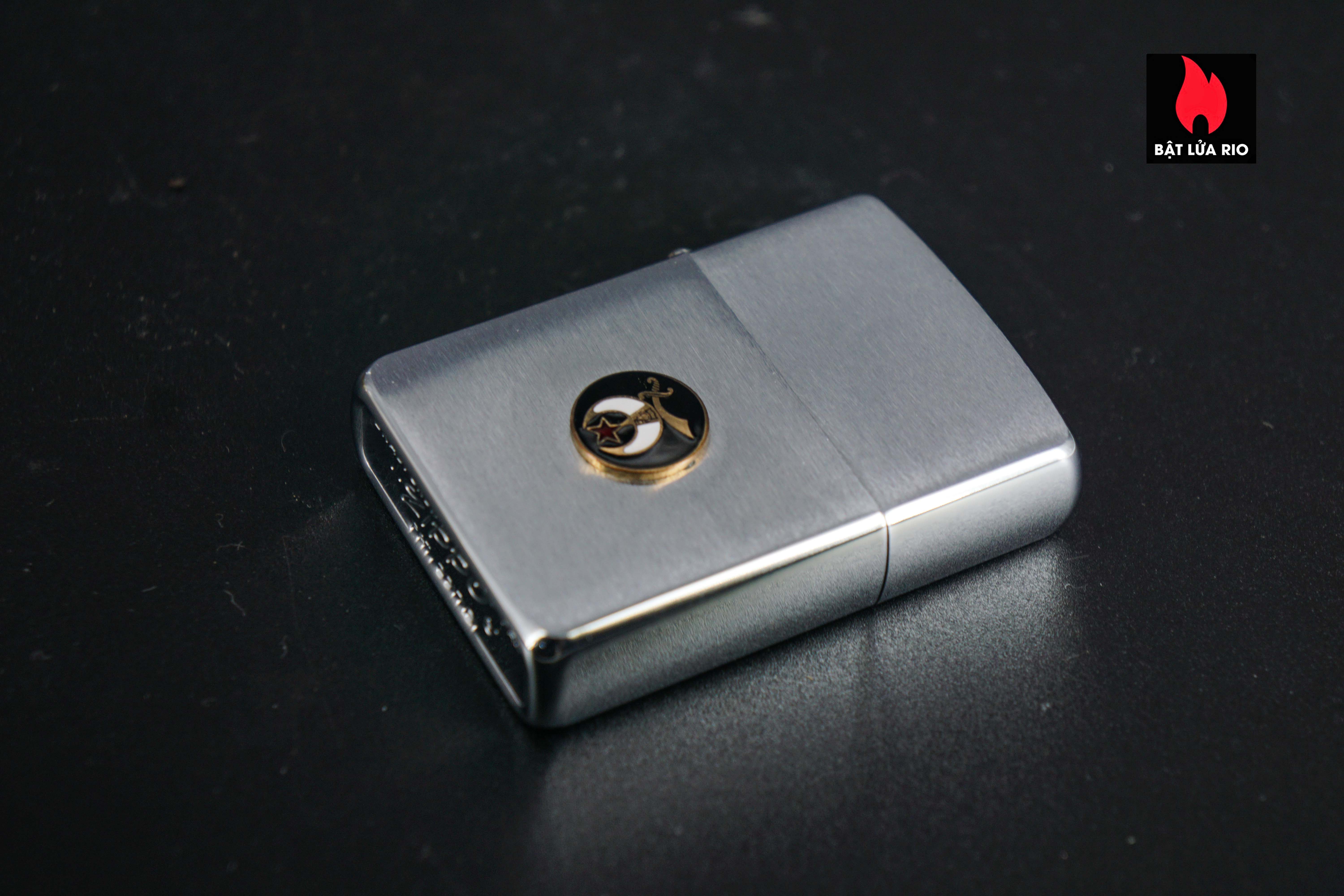 Zippo Xưa 1962 – No.280 – Shrine 10