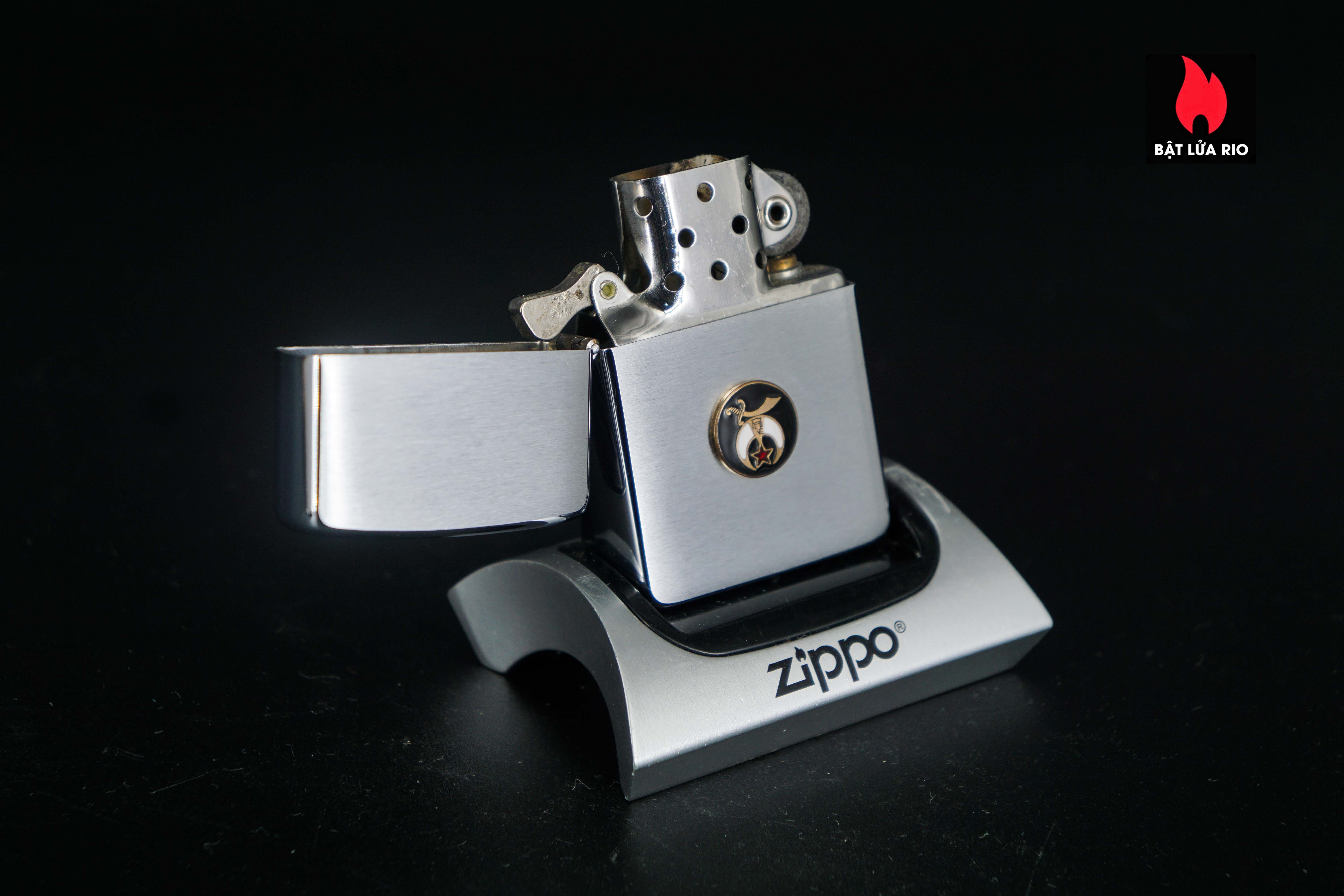 Zippo Xưa 1962 – No.280 – Shrine 17