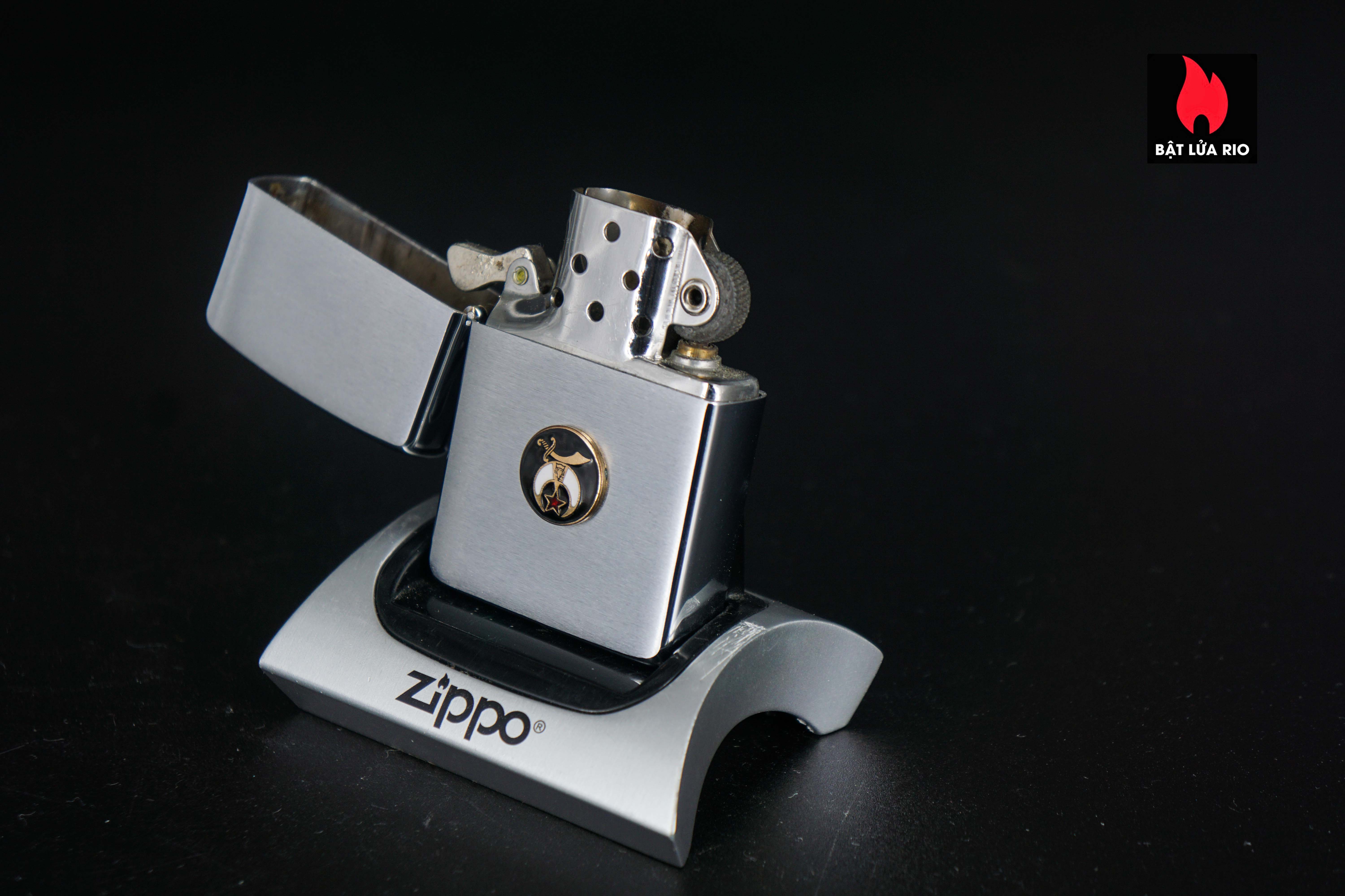 Zippo Xưa 1962 – No.280 – Shrine 18