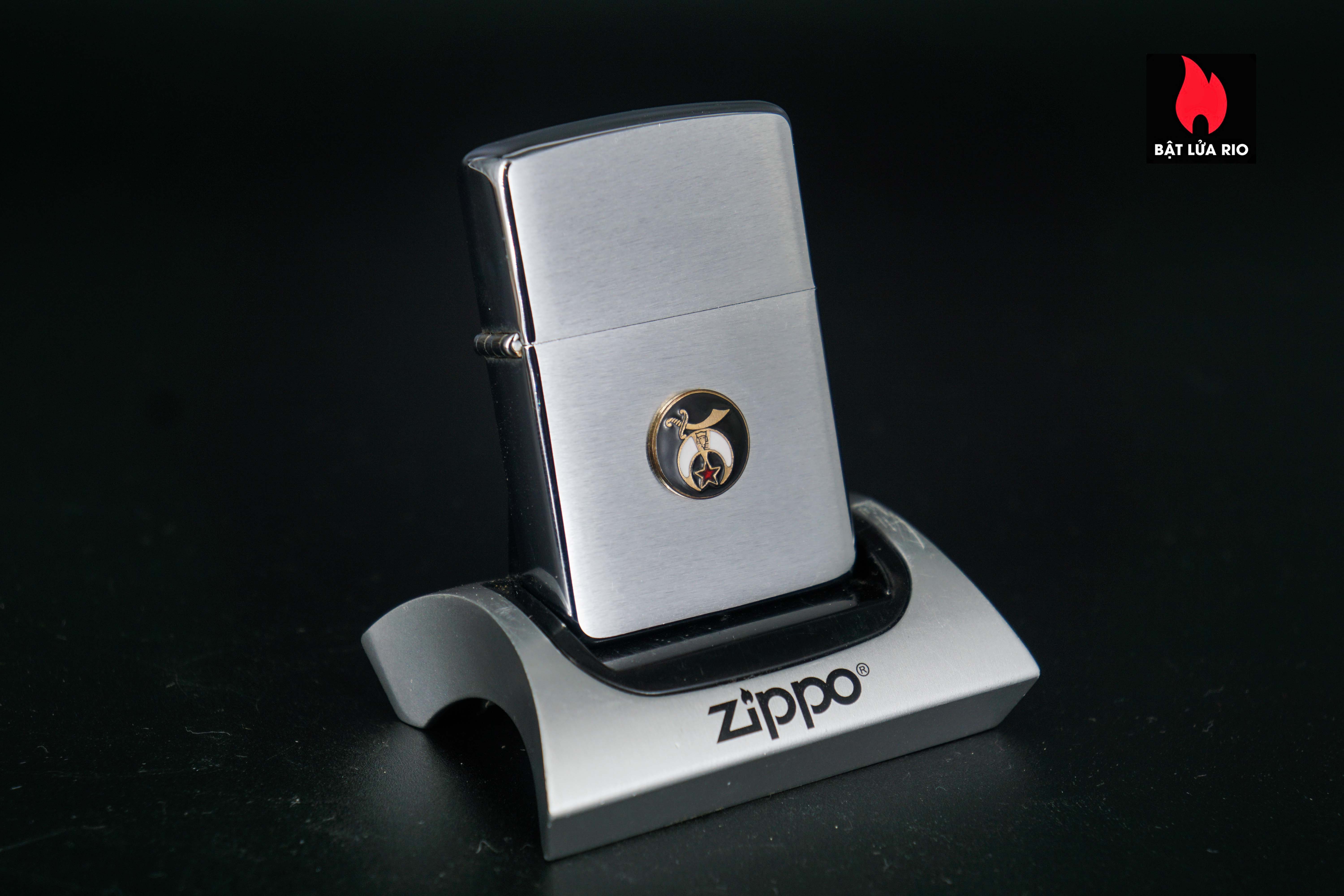 Zippo Xưa 1962 – No.280 – Shrine