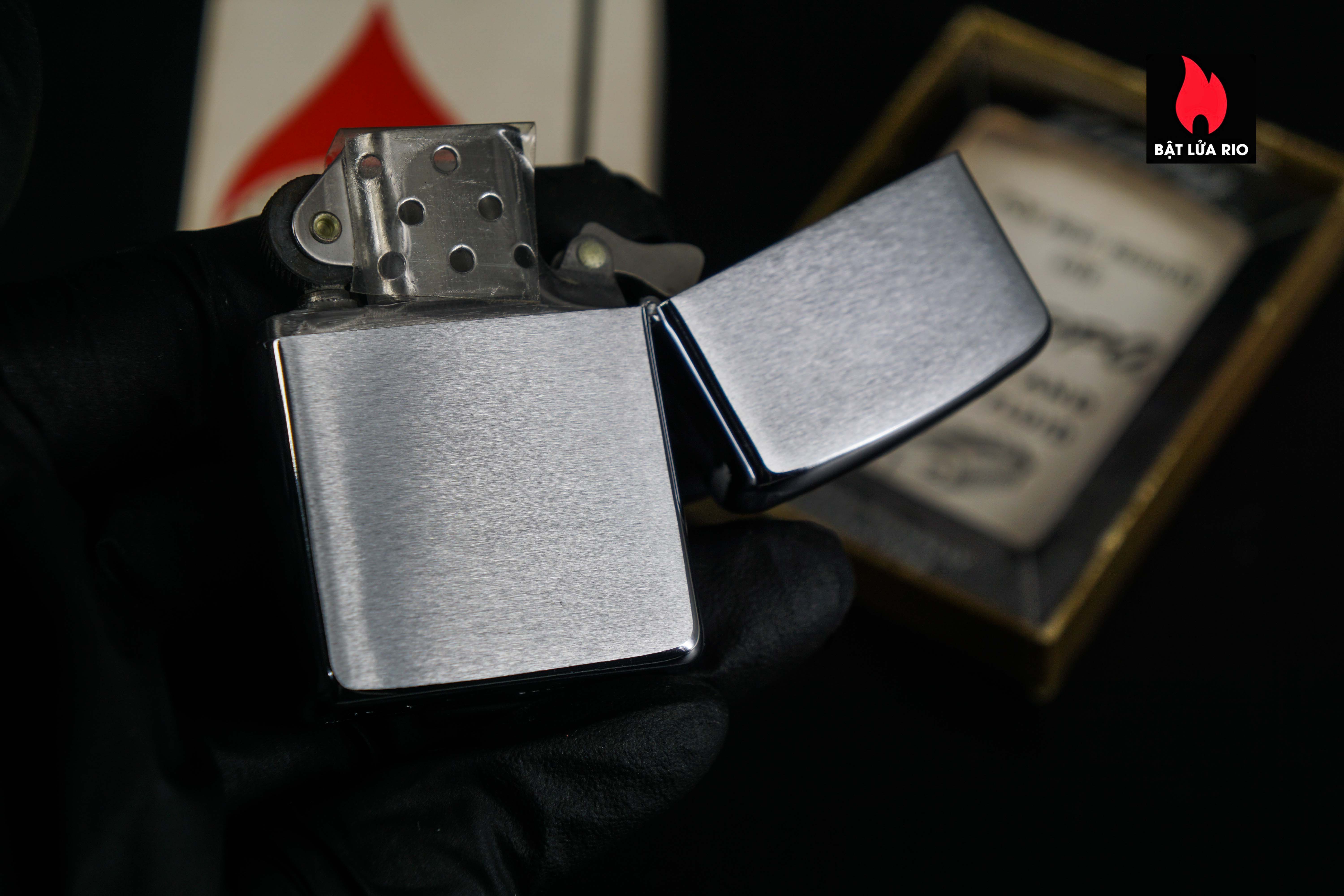 Zippo Xưa 1968 – Plain – Trơn 2 Mặt – Brushed Chrome 59 Zippo Xưa 1968 – Plain – Trơn 2 Mặt – Brushed Chrome 4