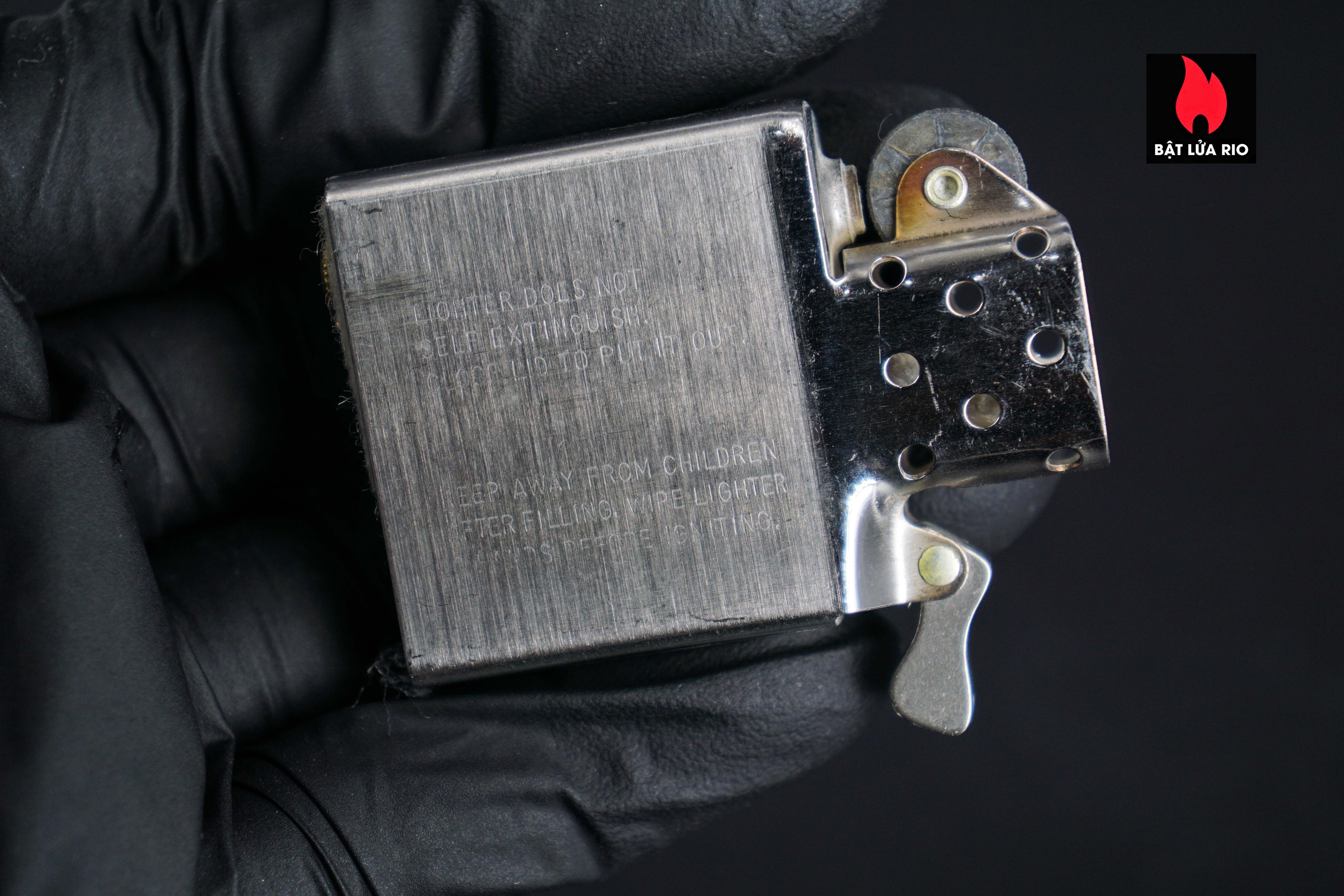 Zippo Xưa 1977 – High Polished Chrome – DAD 10