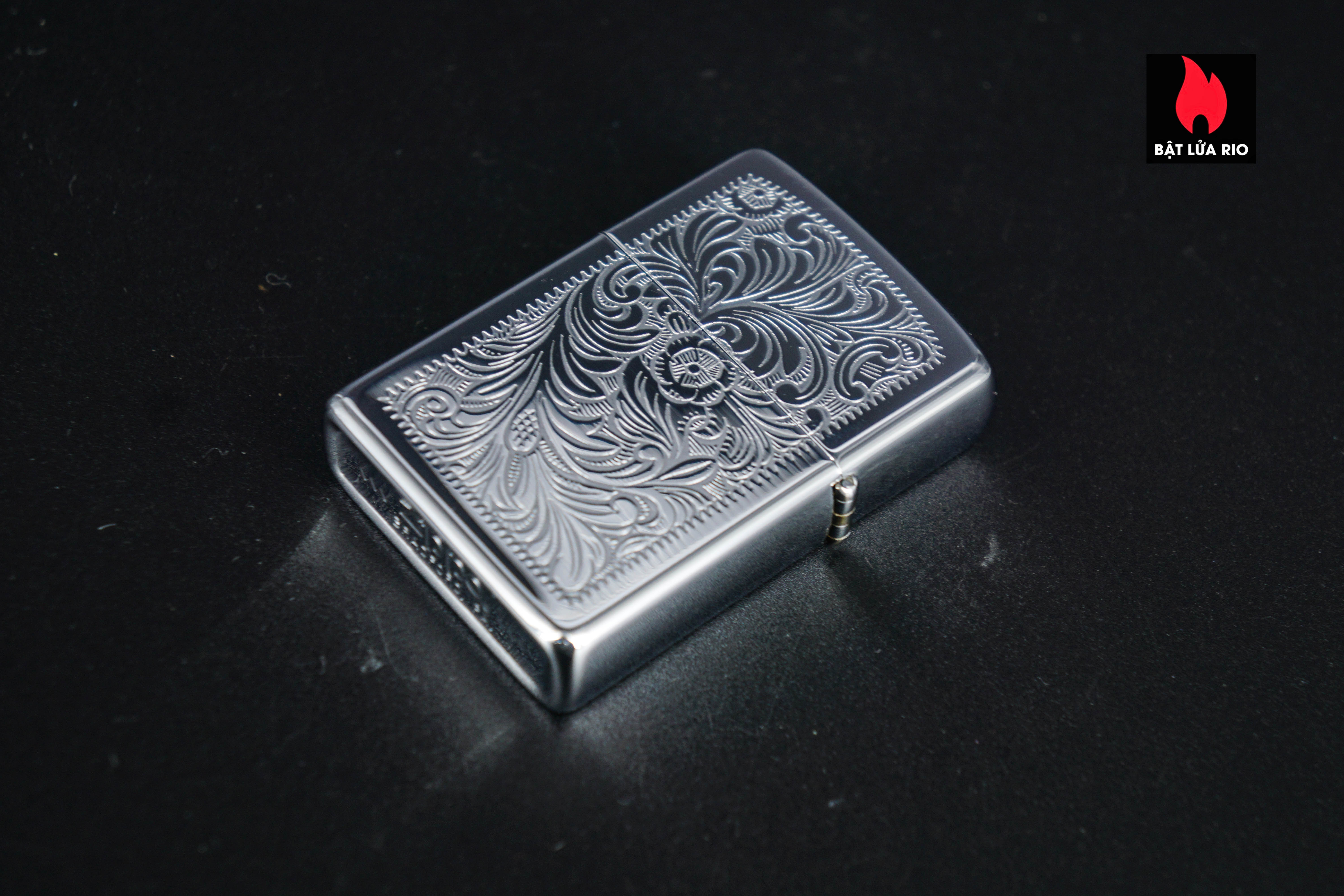 Zippo Xưa 1984 – Venetian – Hoa Văn Ý 4