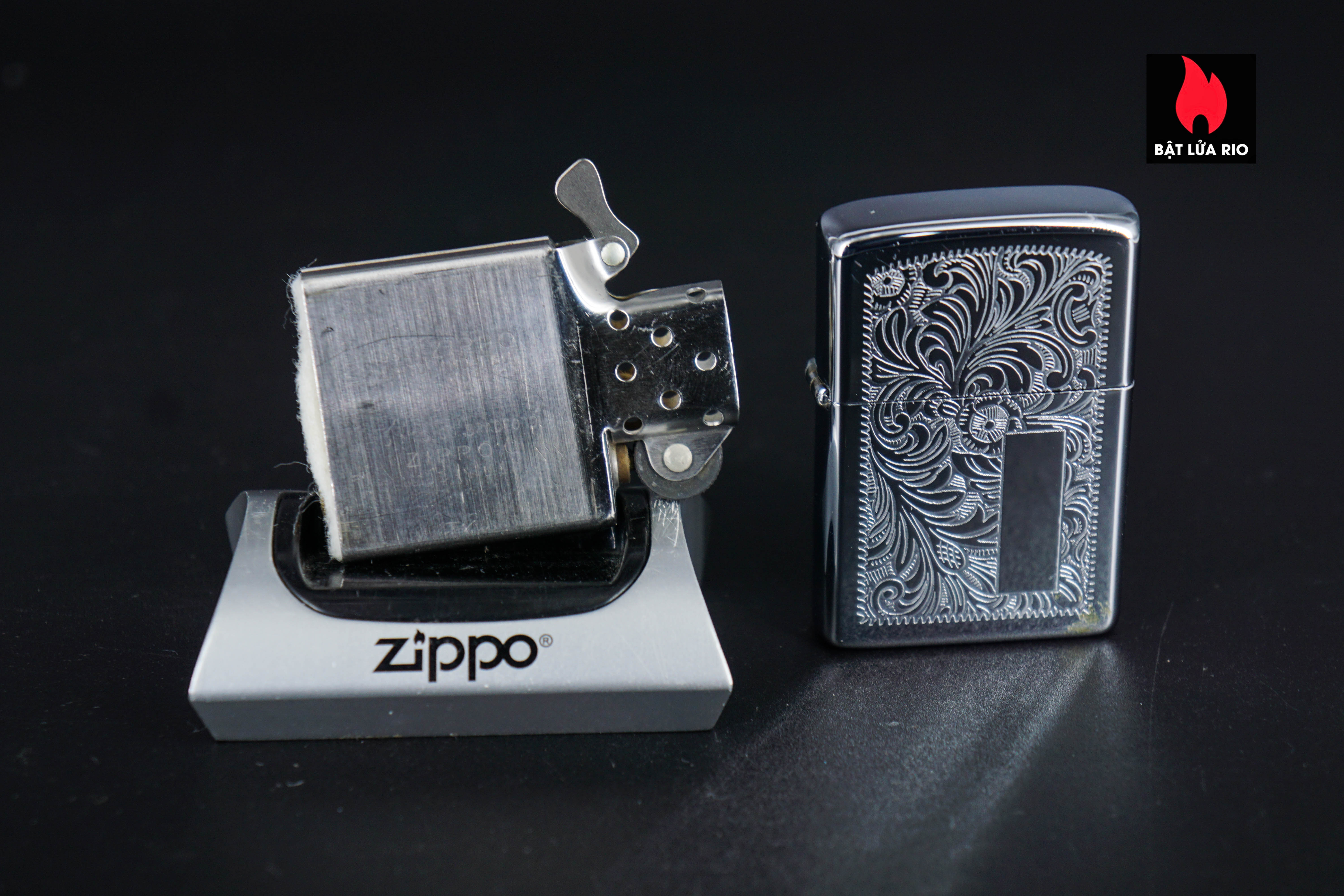 Zippo Xưa 1984 – Venetian – Hoa Văn Ý 6