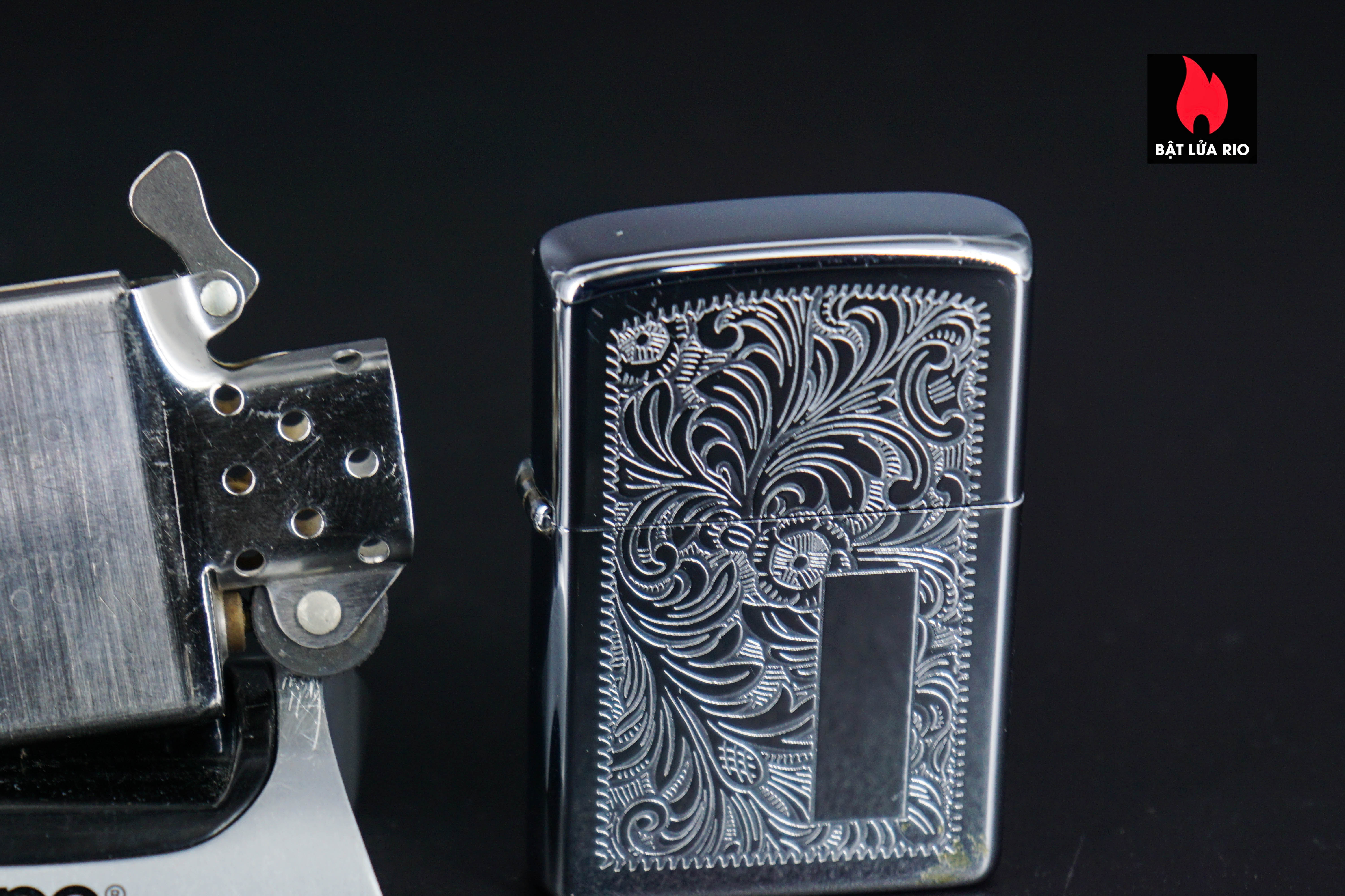Zippo Xưa 1984 – Venetian – Hoa Văn Ý 7