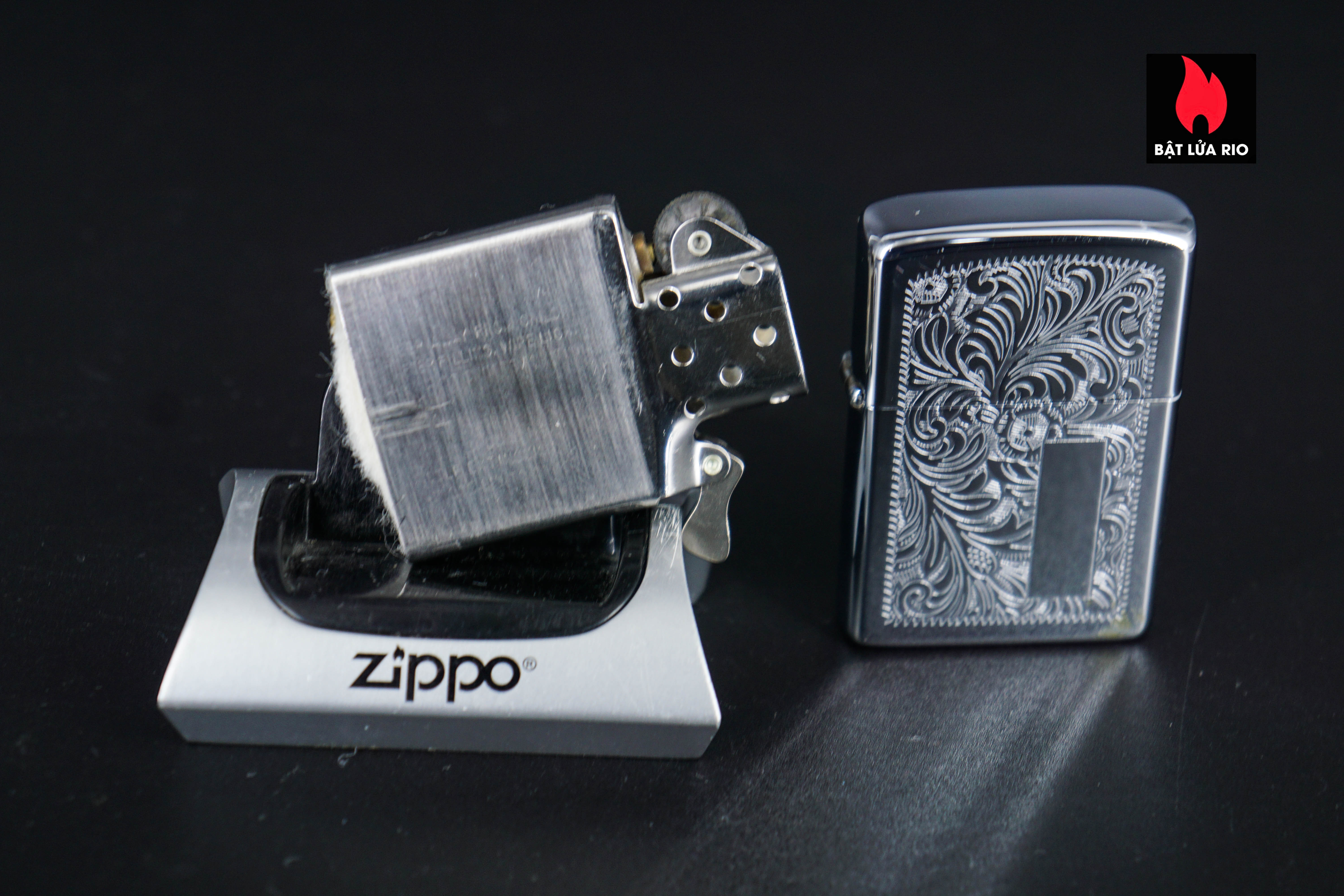 Zippo Xưa 1984 – Venetian – Hoa Văn Ý 8