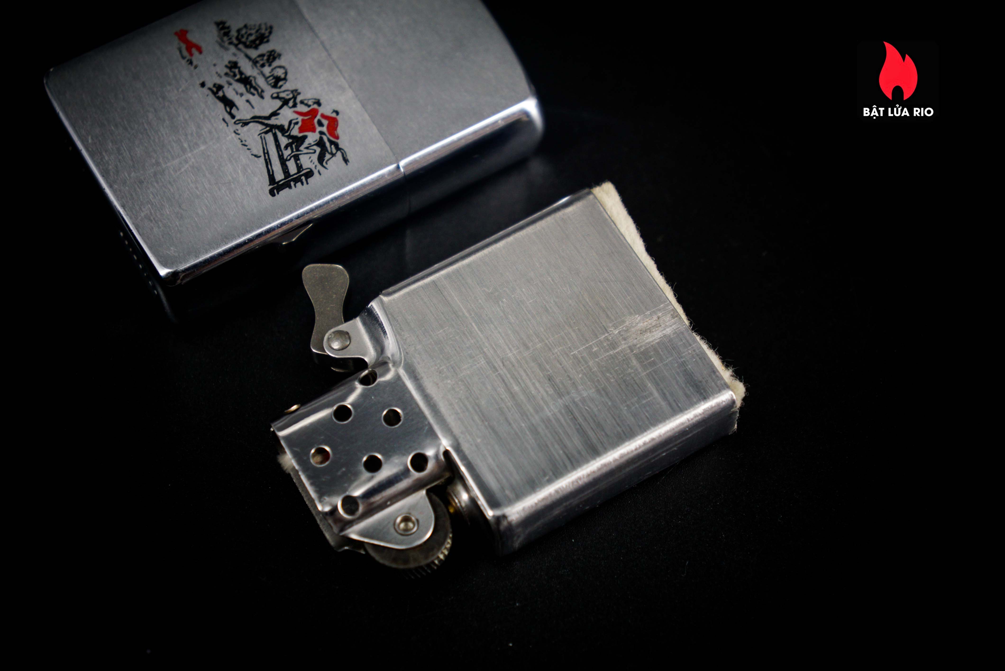 Zippo Xưa 1964 – Đua Ngựa 3