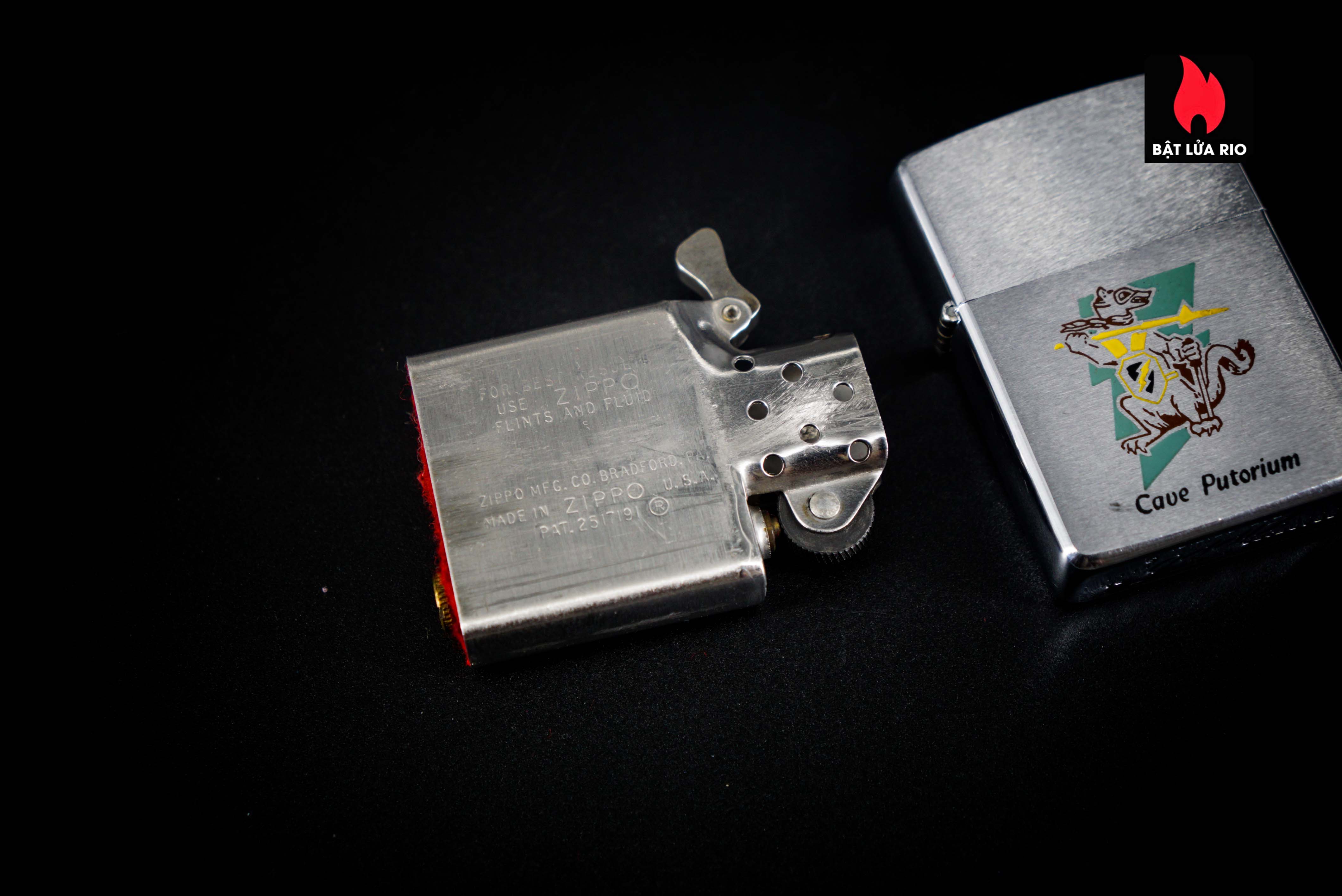 Zippo Xưa 1966 – Cave Putorium 15