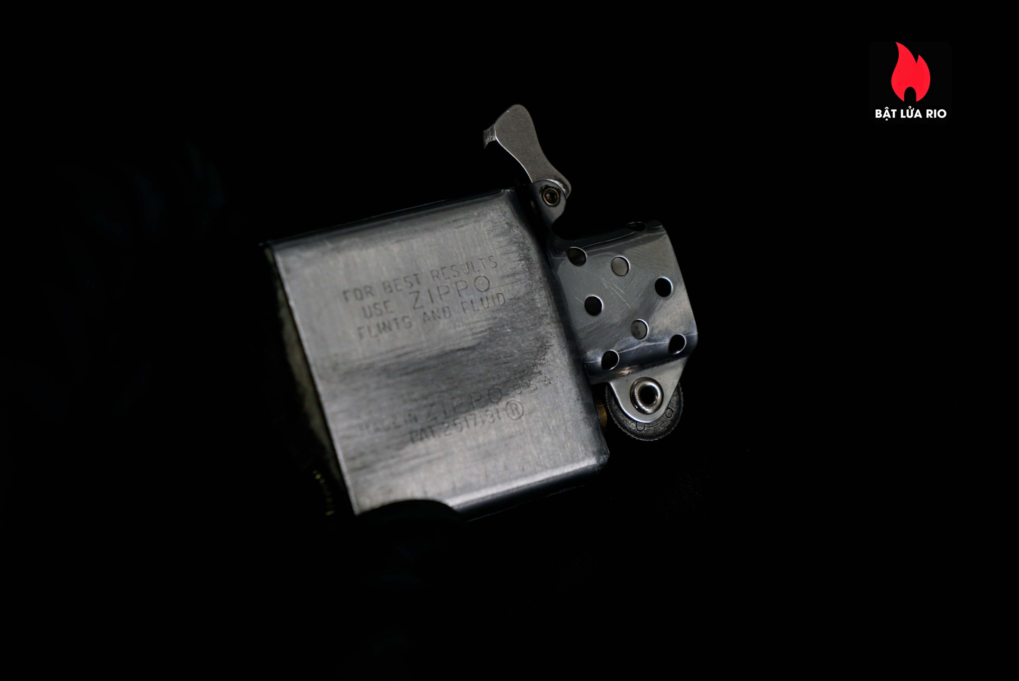 Zippo Xưa 1958 – Navajo - Chales Koll 17