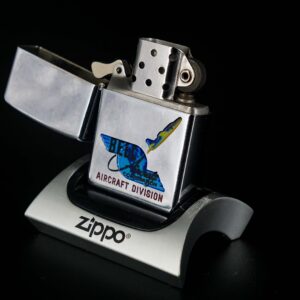 Zippo Xưa 1958 – Town & Country – Bell Aircraft Division 2