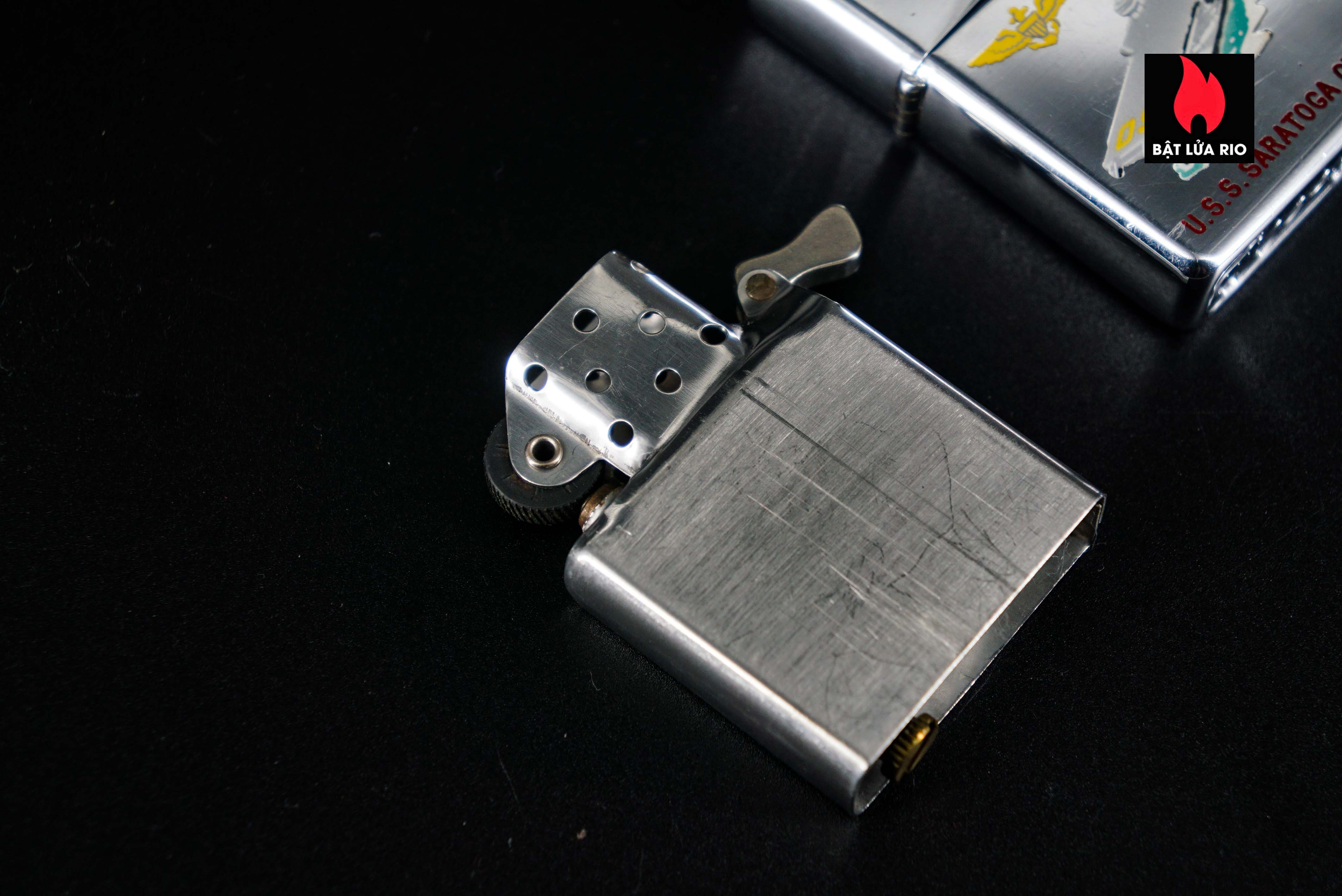 Zippo Xưa 1959 – Town & Country – USS Saratoga CVA-60 6