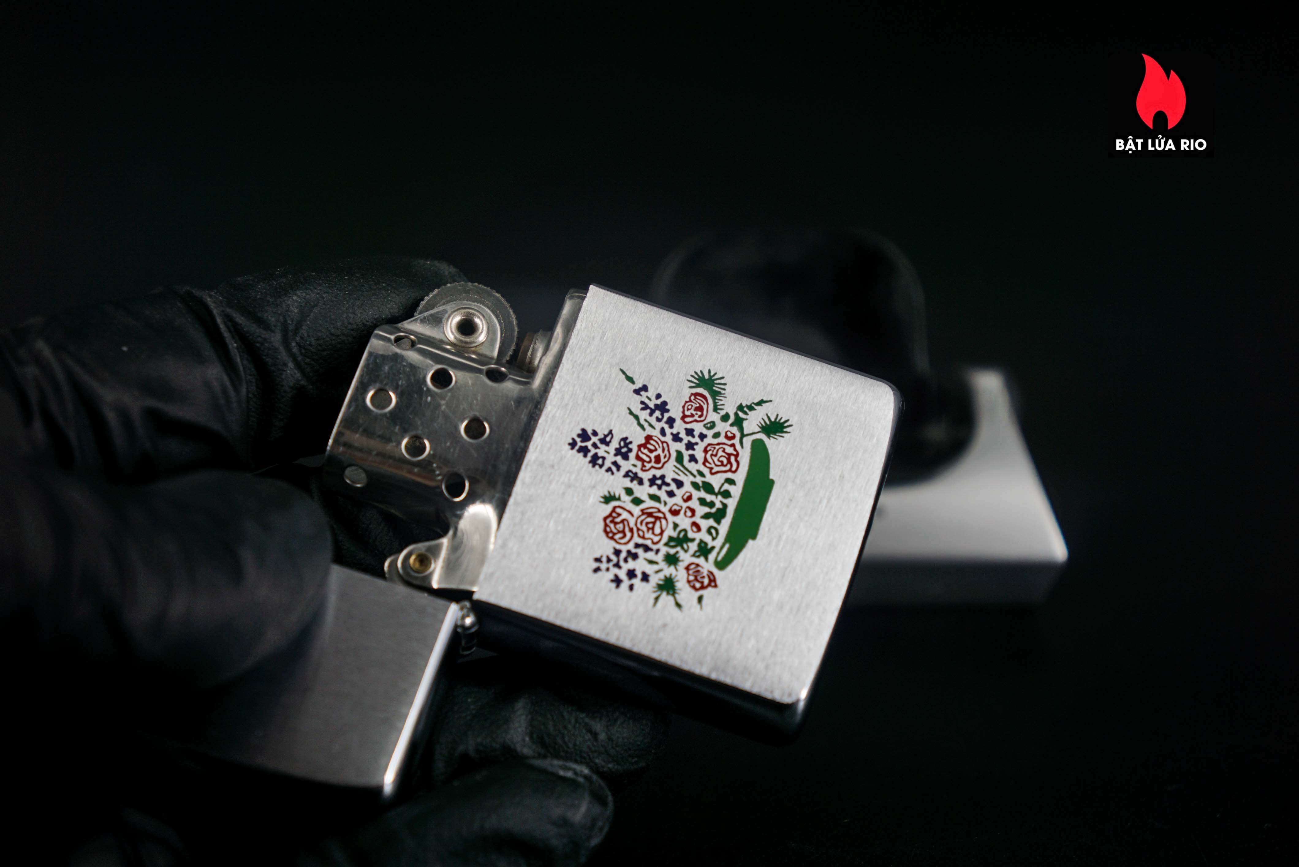 Zippo Xưa 1962 – HOA 33 Zippo Xưa 1962 – HOA 6