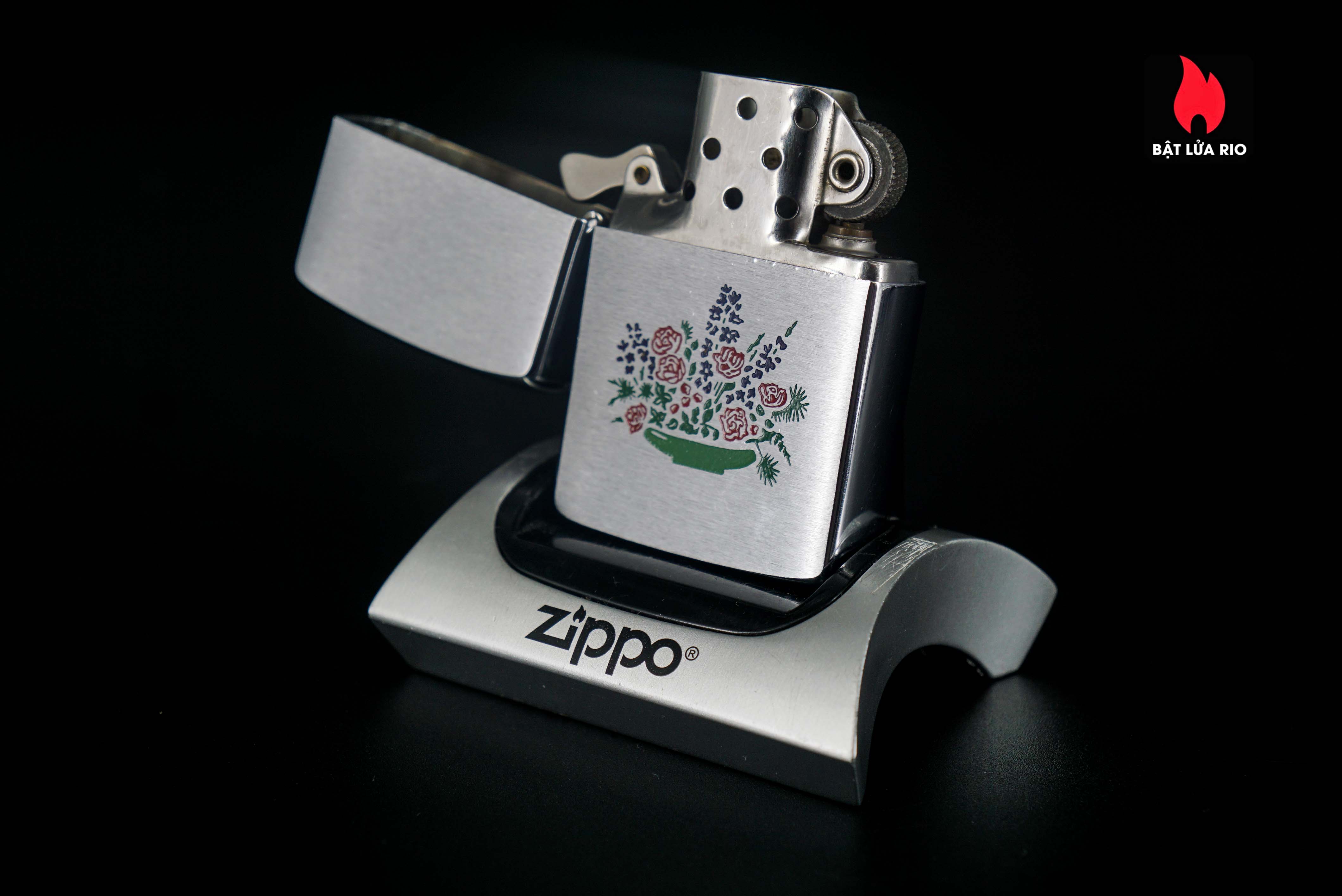 Zippo Xưa 1962 – HOA 30 Zippo Xưa 1962 – HOA 9