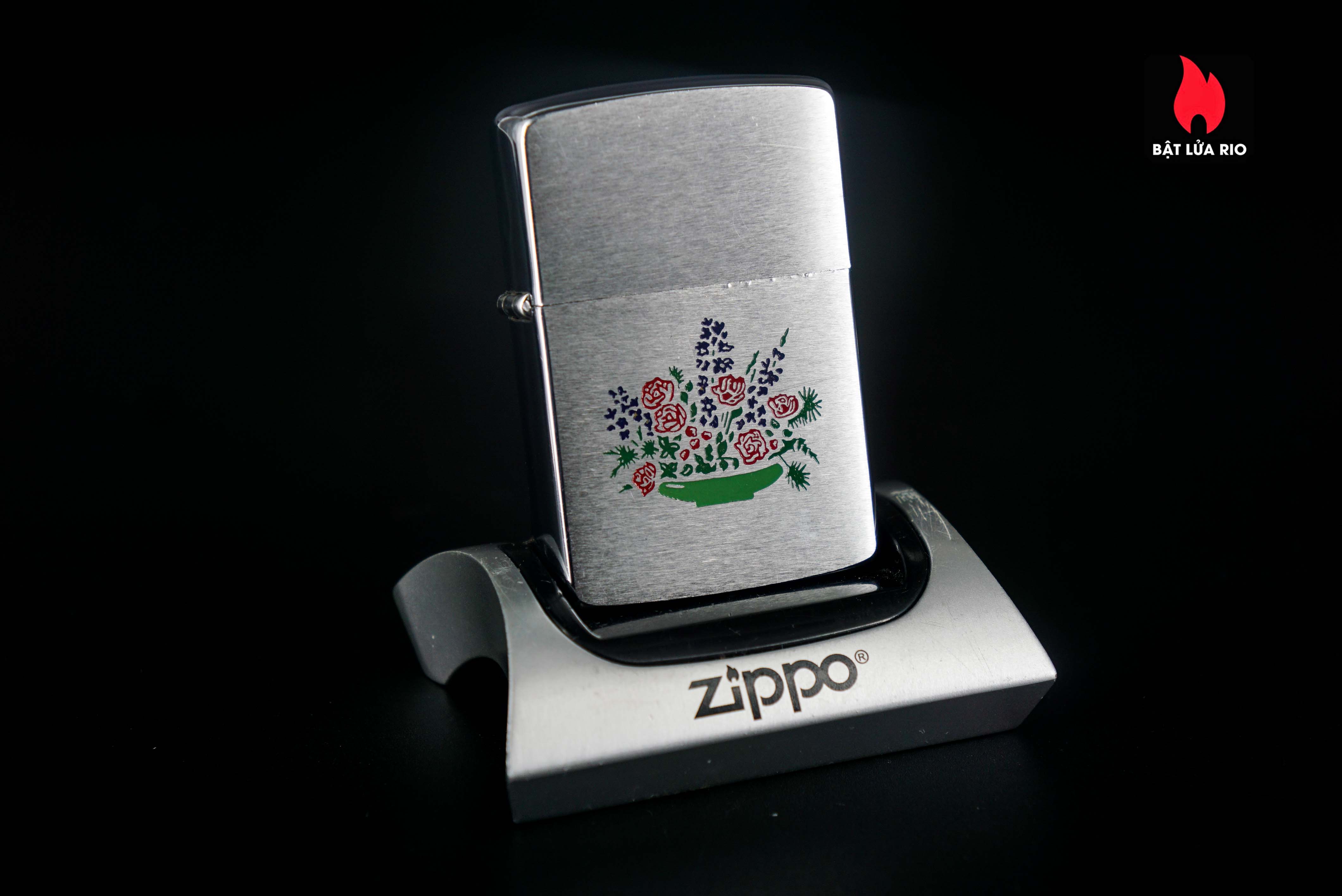 Zippo Xưa 1962 – HOA 28 Zippo Xưa 1962 – HOA
