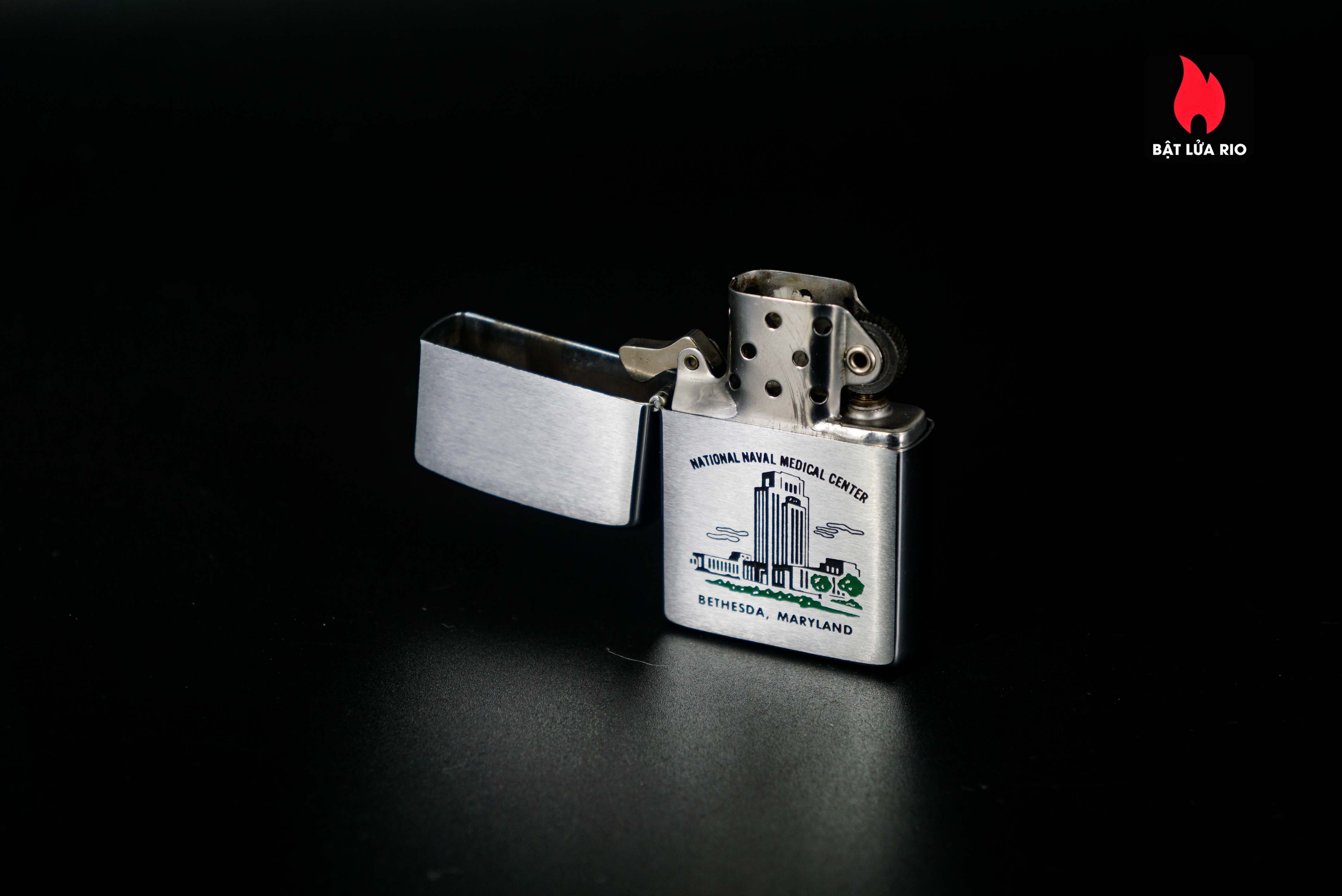 Zippo Xưa 1962 – National Naval Medical Center 10