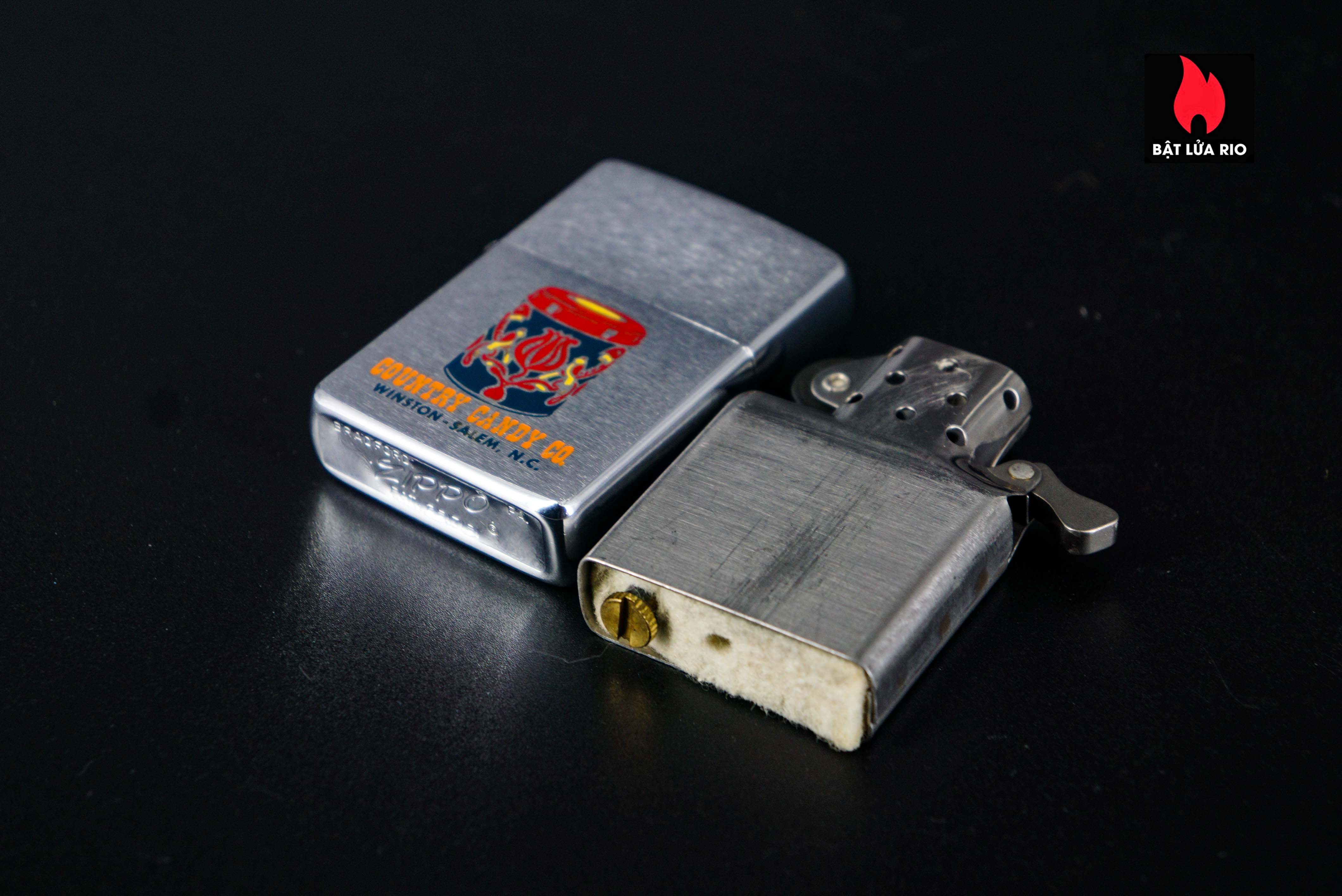 Zippo Xưa 1964 – Country Candy Co. 38 Zippo Xưa 1964 – Country Candy Co. 12