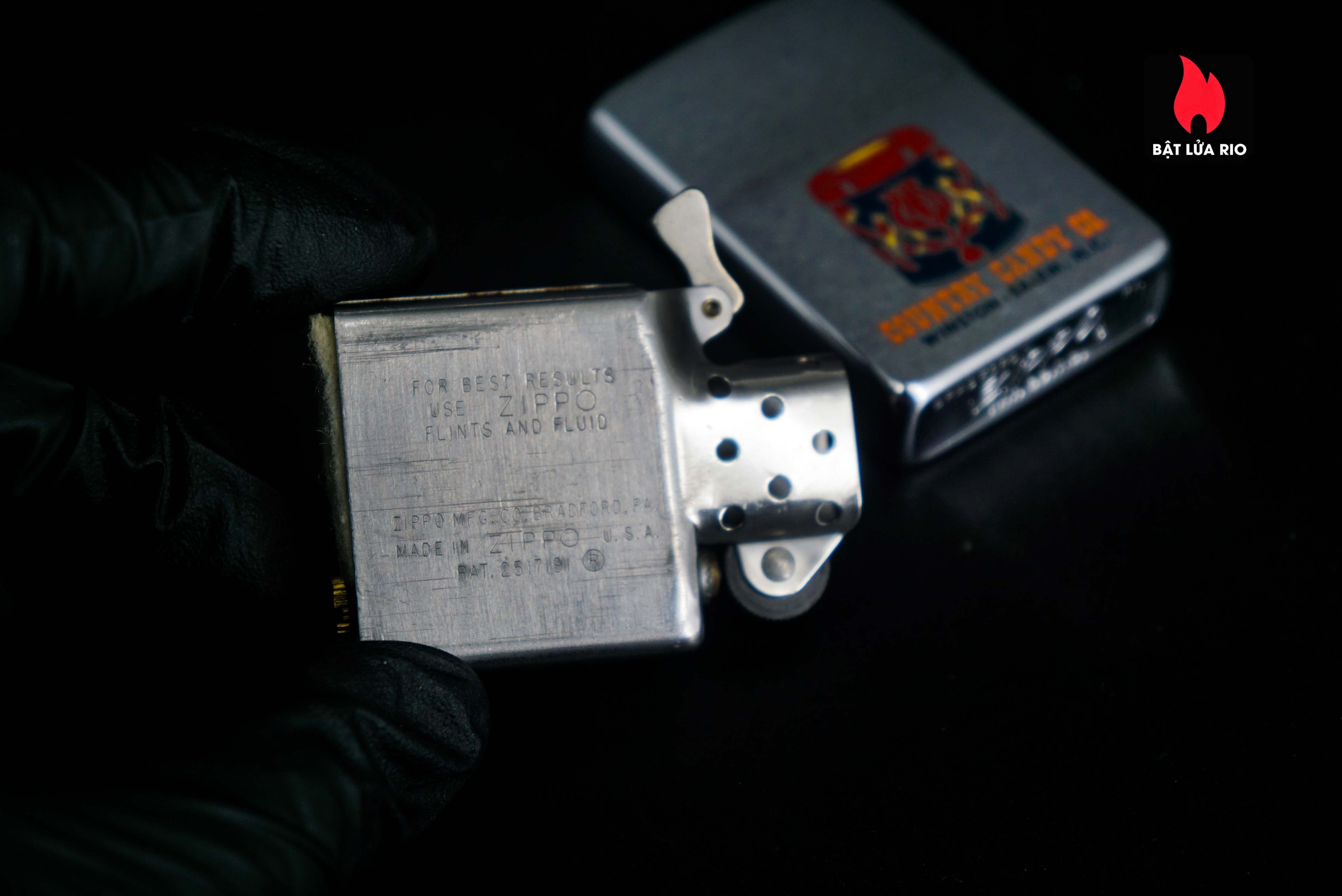 Zippo Xưa 1964 – Country Candy Co. 33 Zippo Xưa 1964 – Country Candy Co. 7