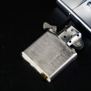 Zippo Xưa 1965 – Manchester Farm 3