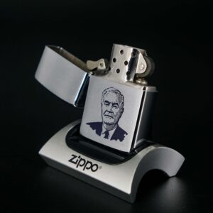 Zippo Xưa 1965 – Mr. Jester Roland H. Rogers director 14